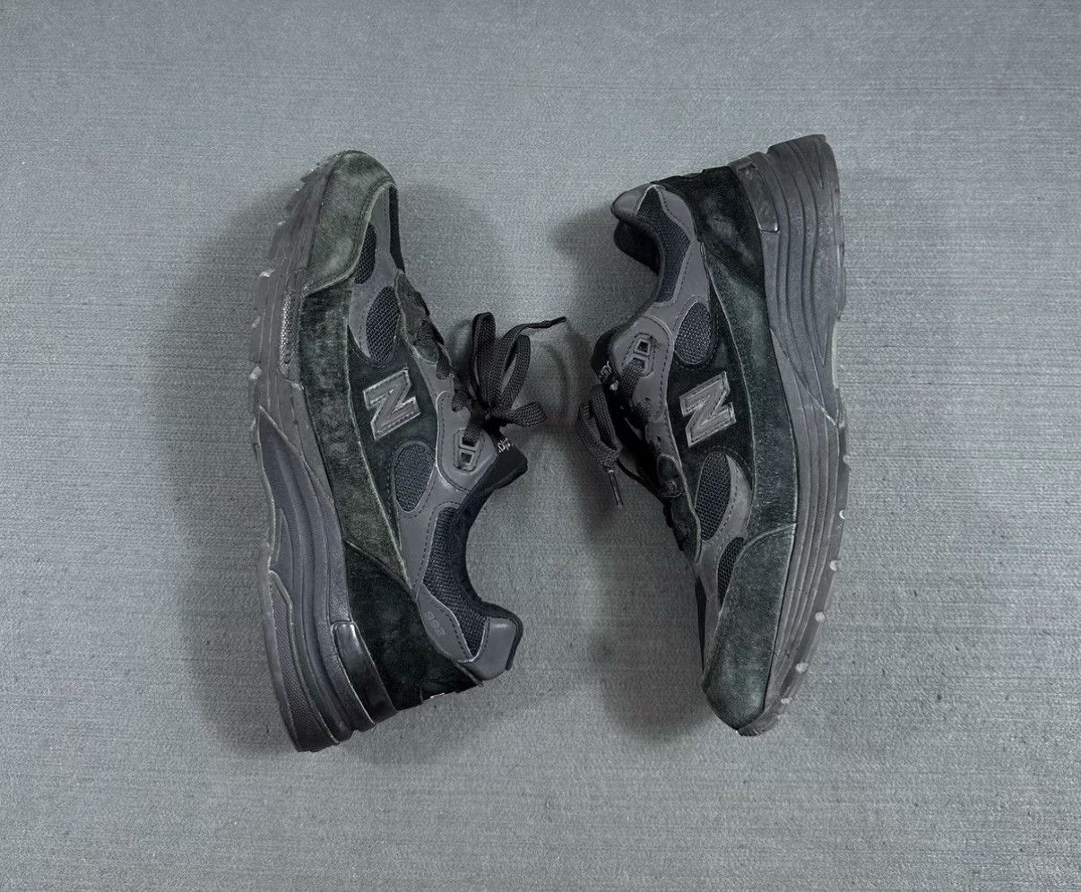 New Balance New Balance 992 Low-Top Retro Running Shoes J16 Size US 8.5 / EU 41-42 - 4 Thumbnail
