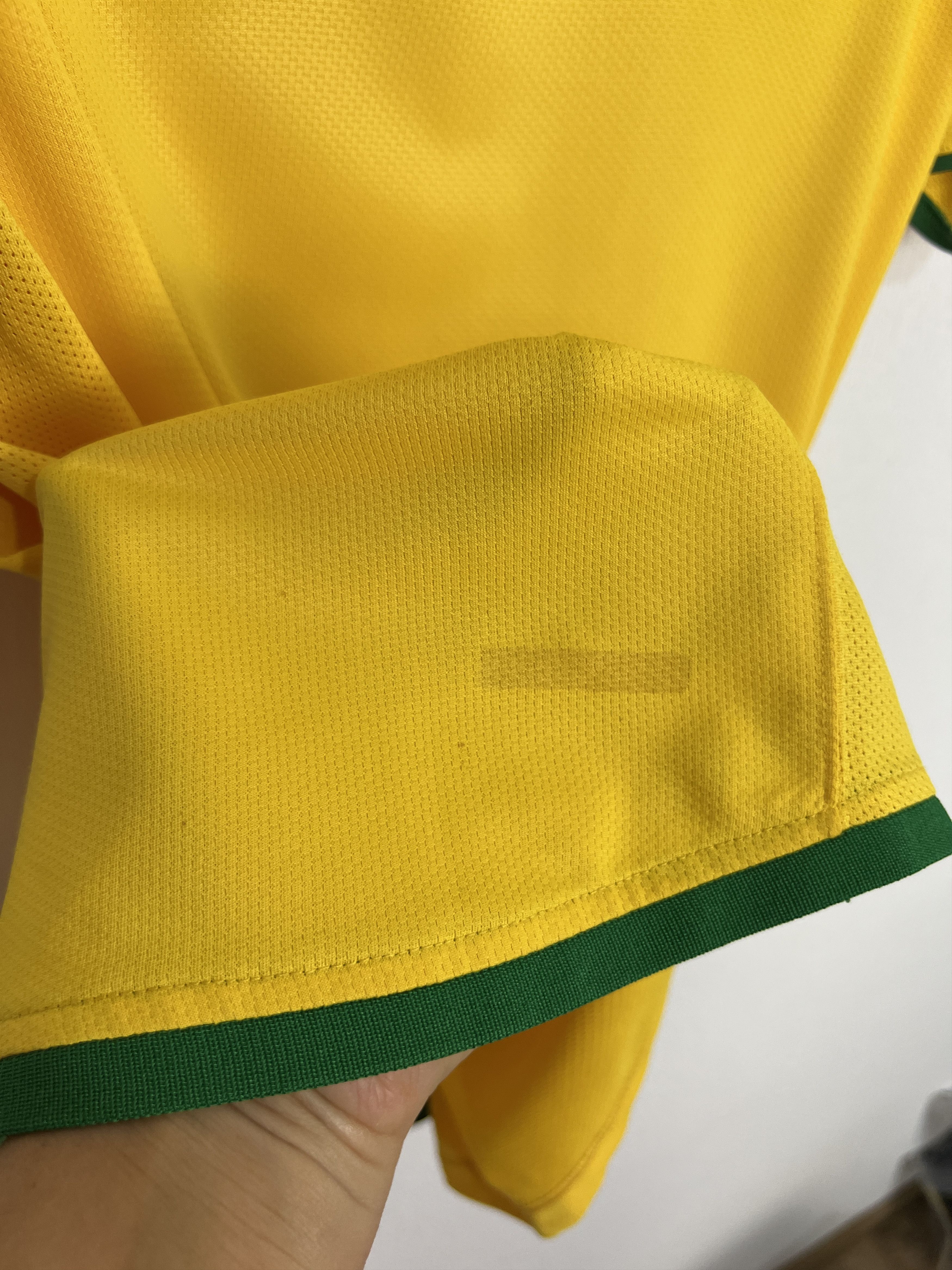 Nike Brazil football shirt Soccer Nike Jersey National Trikot Size US M / EU 48-50 / 2 - 5 Thumbnail