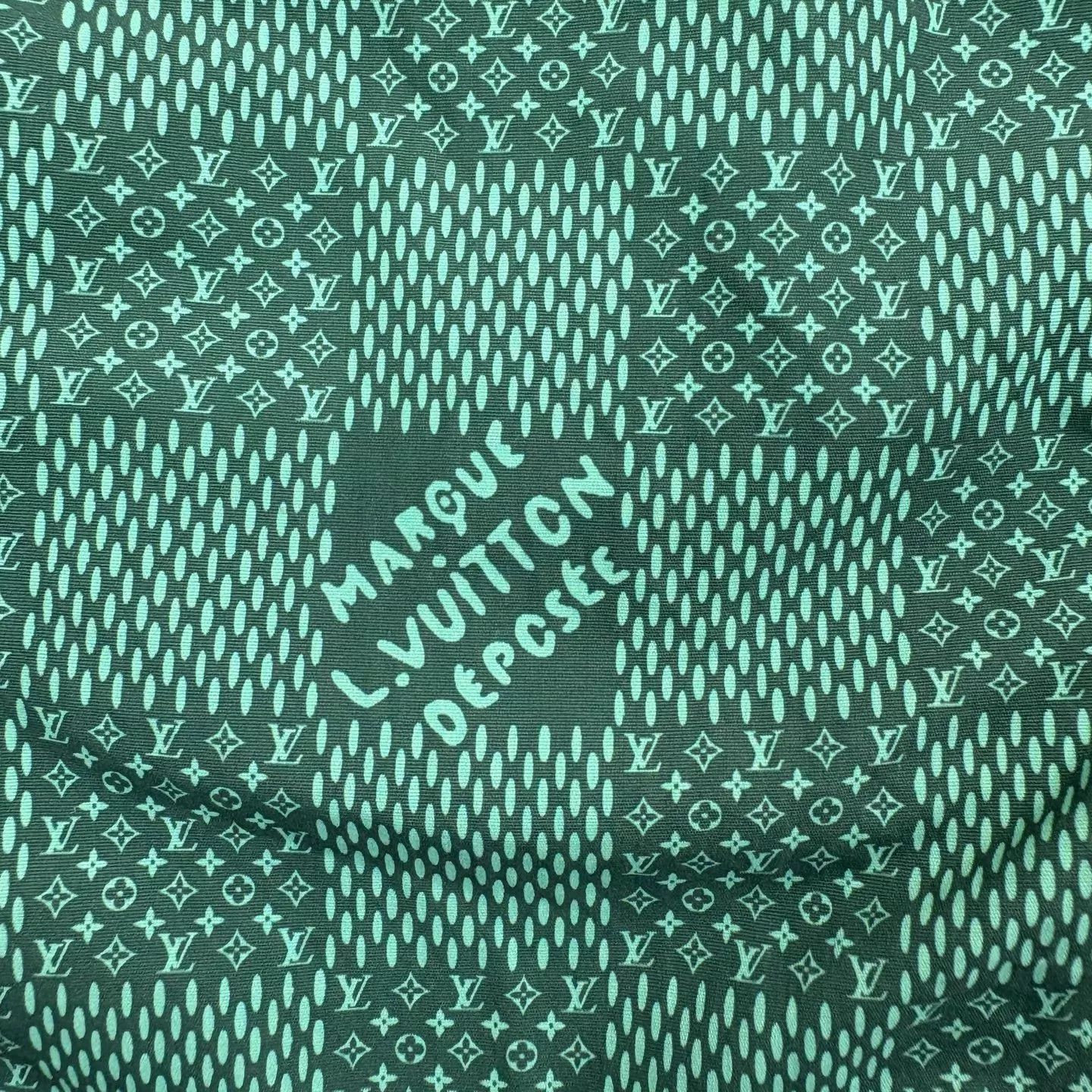 Louis Vuitton LV Monogram Swim Trunks XS Italy Unworn with tags Size US 28 / EU 44 - 4 Thumbnail