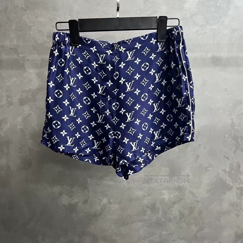 Louis Vuitton Louis Vuitton Blue pajama style pajama shorts Size 35" - 1 Thumbnail