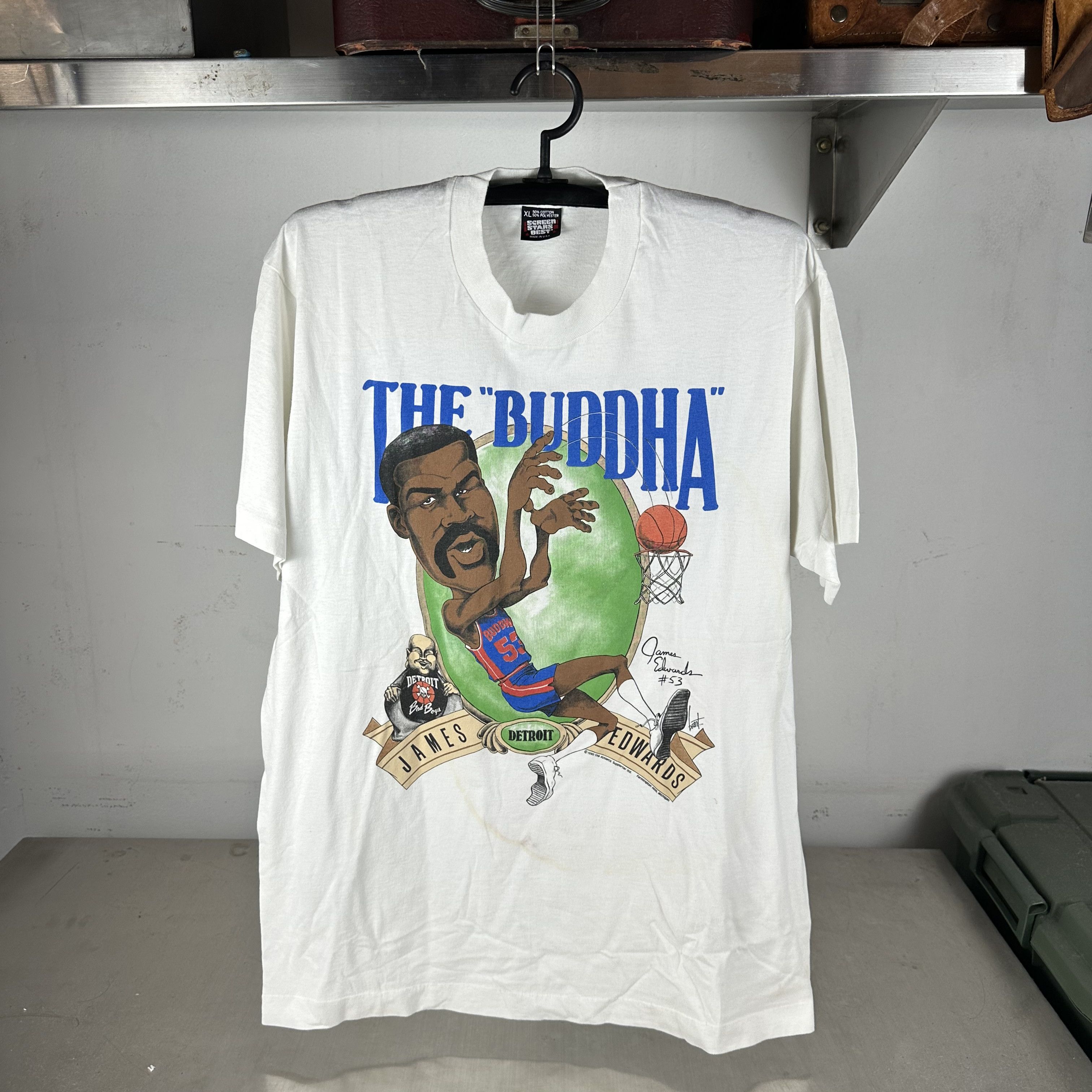 Vintage 1990 James Edwards The Buddha Detroit Pistons NBA T-shirt Size US L / EU 52-54 / 3 - 1 Thumbnail