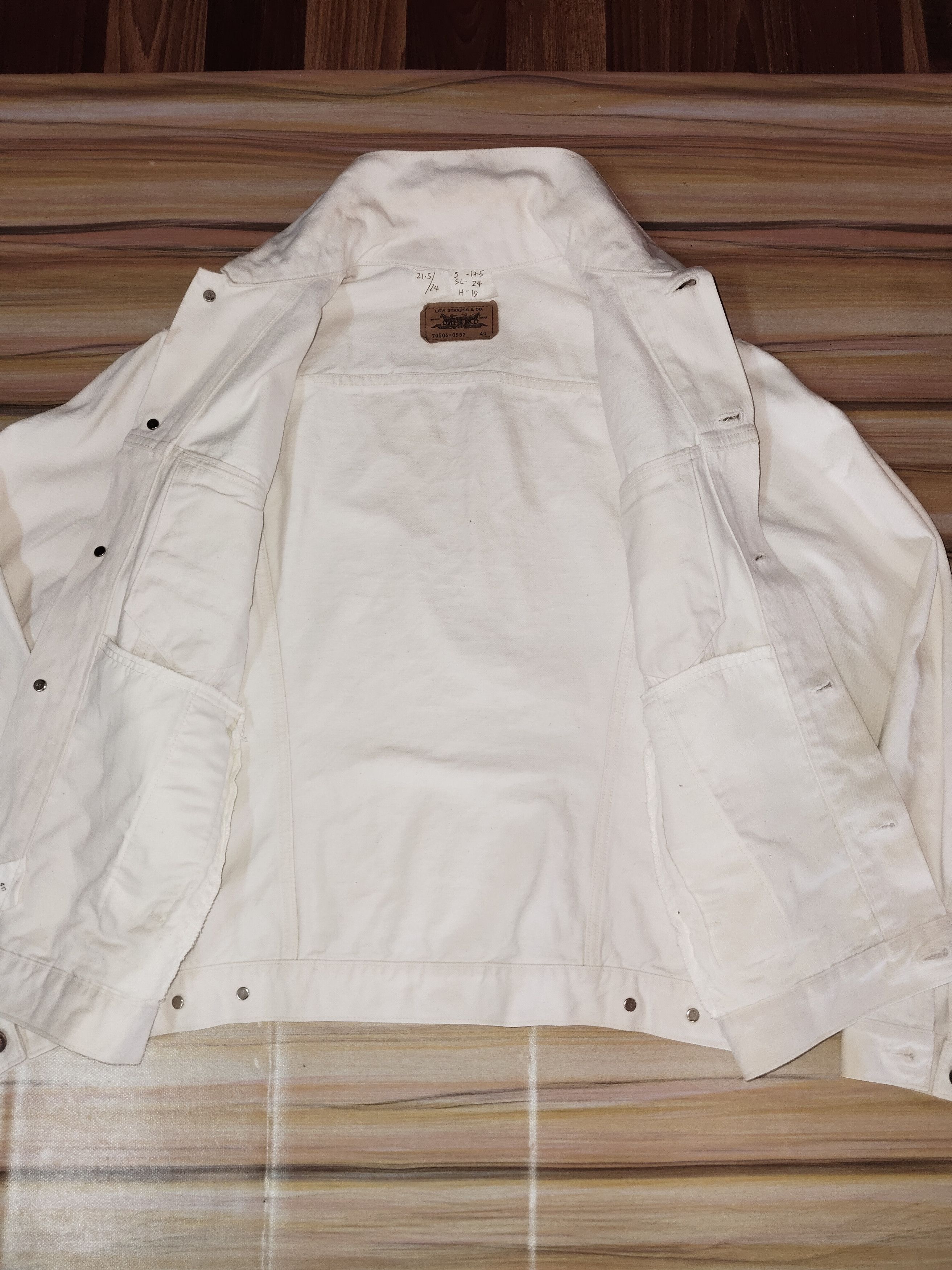 Levi's Vintage Clothing Vintage Levis White Denim Jacket Size US M / EU 48-50 / 2 - 4 Thumbnail