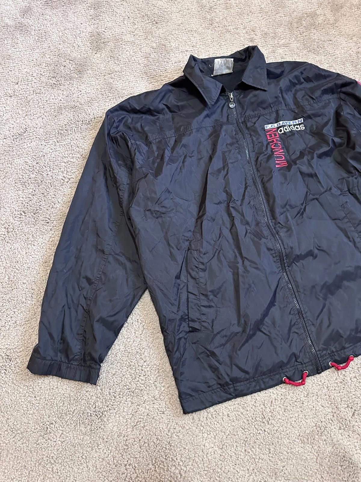 Adidas Vintage Adidas 1993-95 FC Bayern Munchen Track Jacket Size L Size US L / EU 52-54 / 3 - 1 Thumbnail