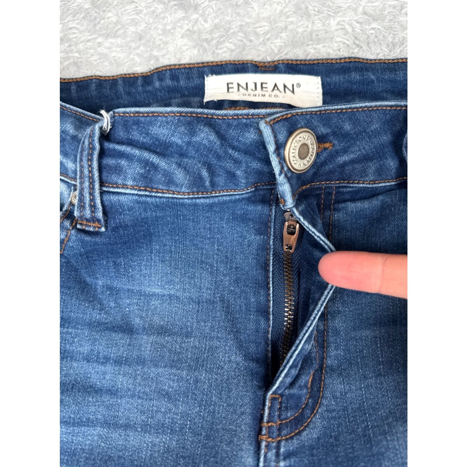 Vintage Enjean Jeans Juniors 13 Blue Denim Skinny Taper Cotton Poly Blend Mid Rise 30x26 Size 34" / US 12 / IT 48 - 5 Thumbnail