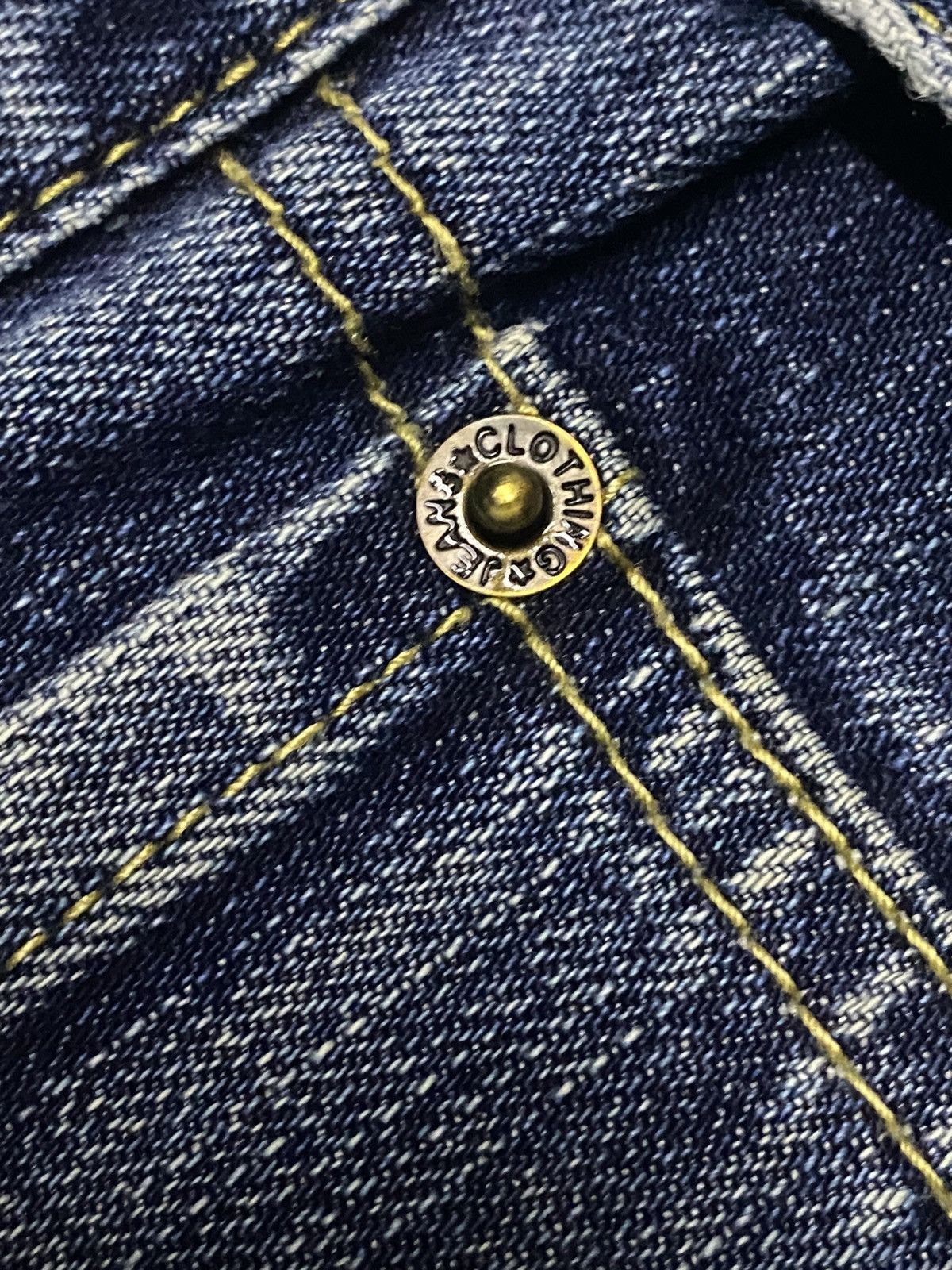 Japanese Brand Vintage Clothing Japanese Brand Blue Wash Distressed Jeans Size US 33 - 8 Thumbnail