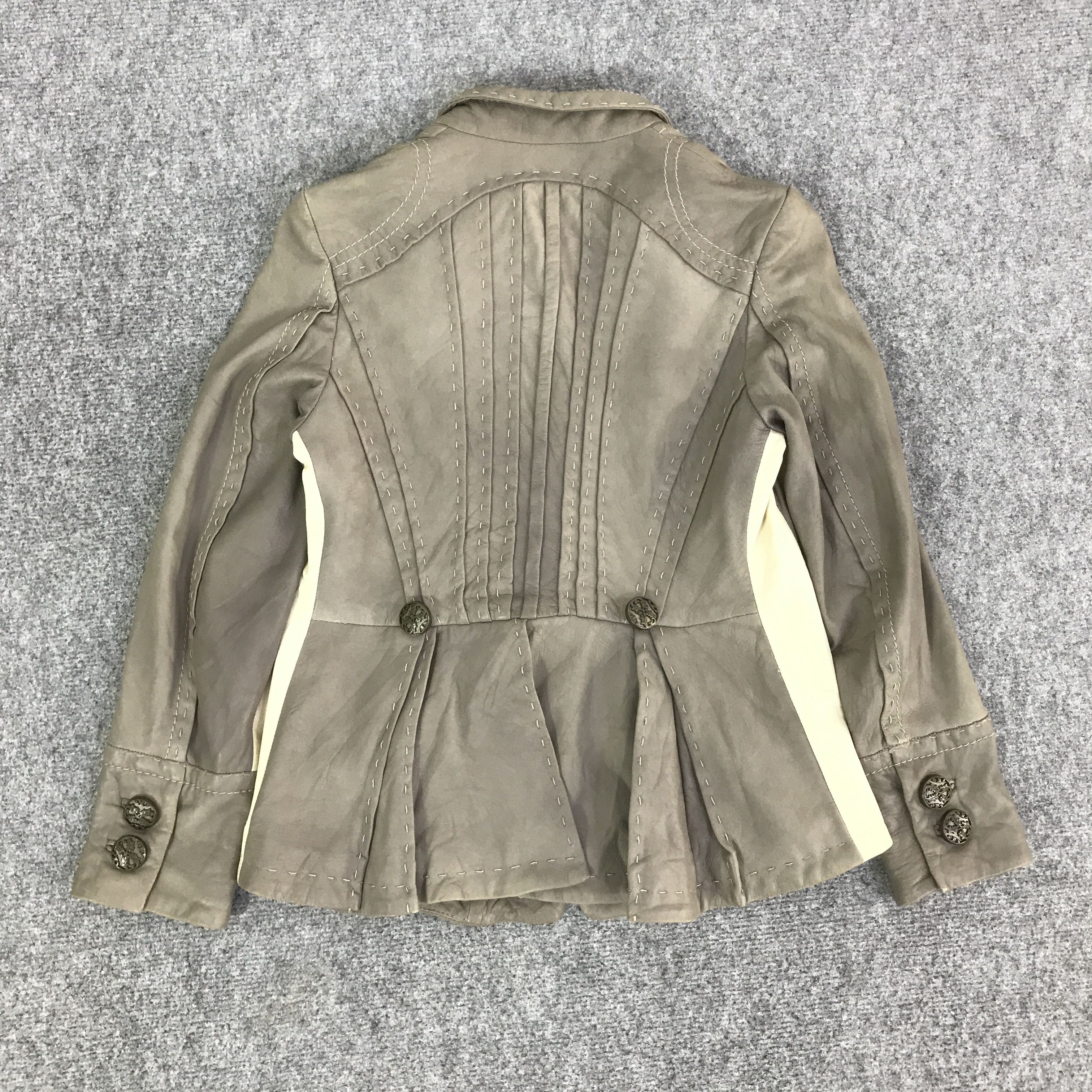 Roberto Cavalli ROBERTO CAVALLI WOMAN BLAZER COAT JACKET K125B5 Size US S / EU 44-46 / 1 - 3 Thumbnail
