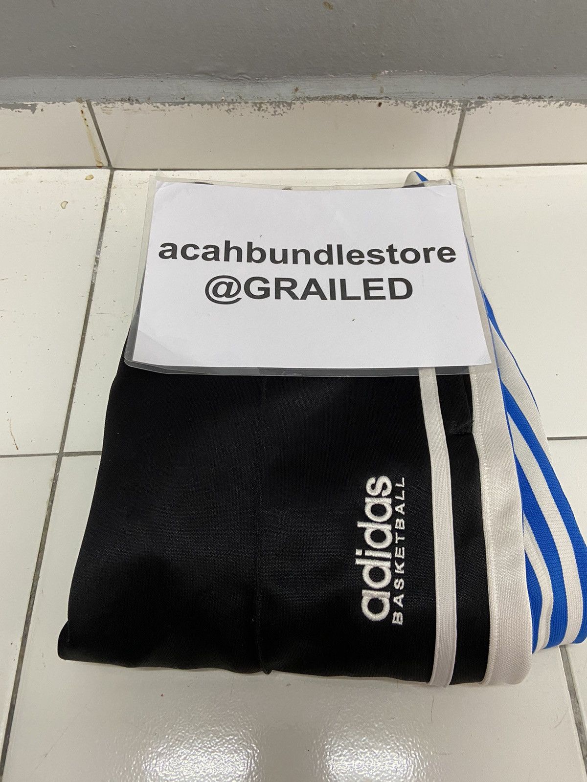 Adidas VINTAGE ADIDAS BASKETBALL ZIPPER TRACK PANTS Size US 36 / EU 52 - 17 Thumbnail