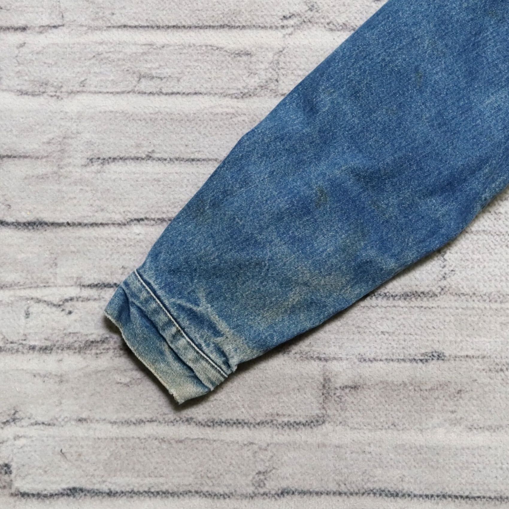 Carhartt Vintage Carhartt Denim Trucker Jacket Medium Wash 44 Mens Size 44 WIP Size US 44 / EU 60 - 6 Thumbnail