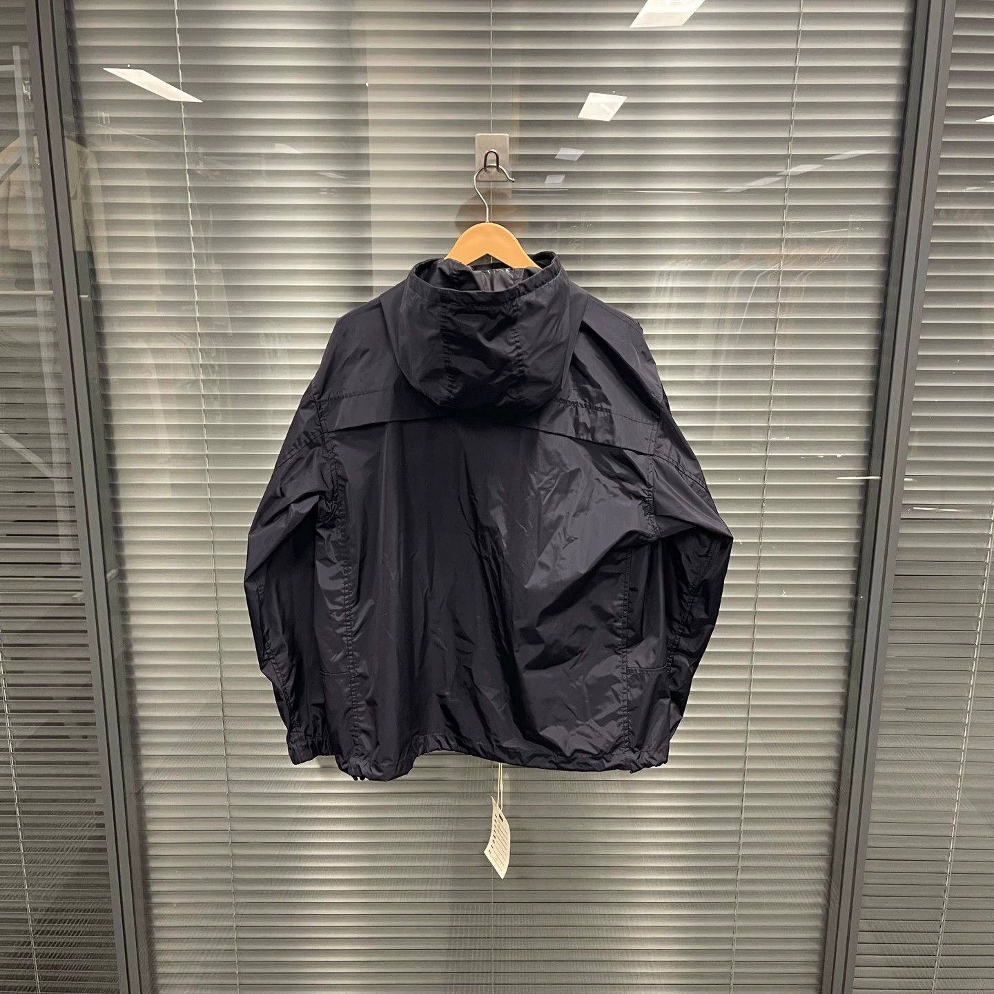 Louis Vuitton LV Multi-Pocket No Tags 46 95 New Jacket Size US S / EU 44-46 / 1 - 2 Thumbnail