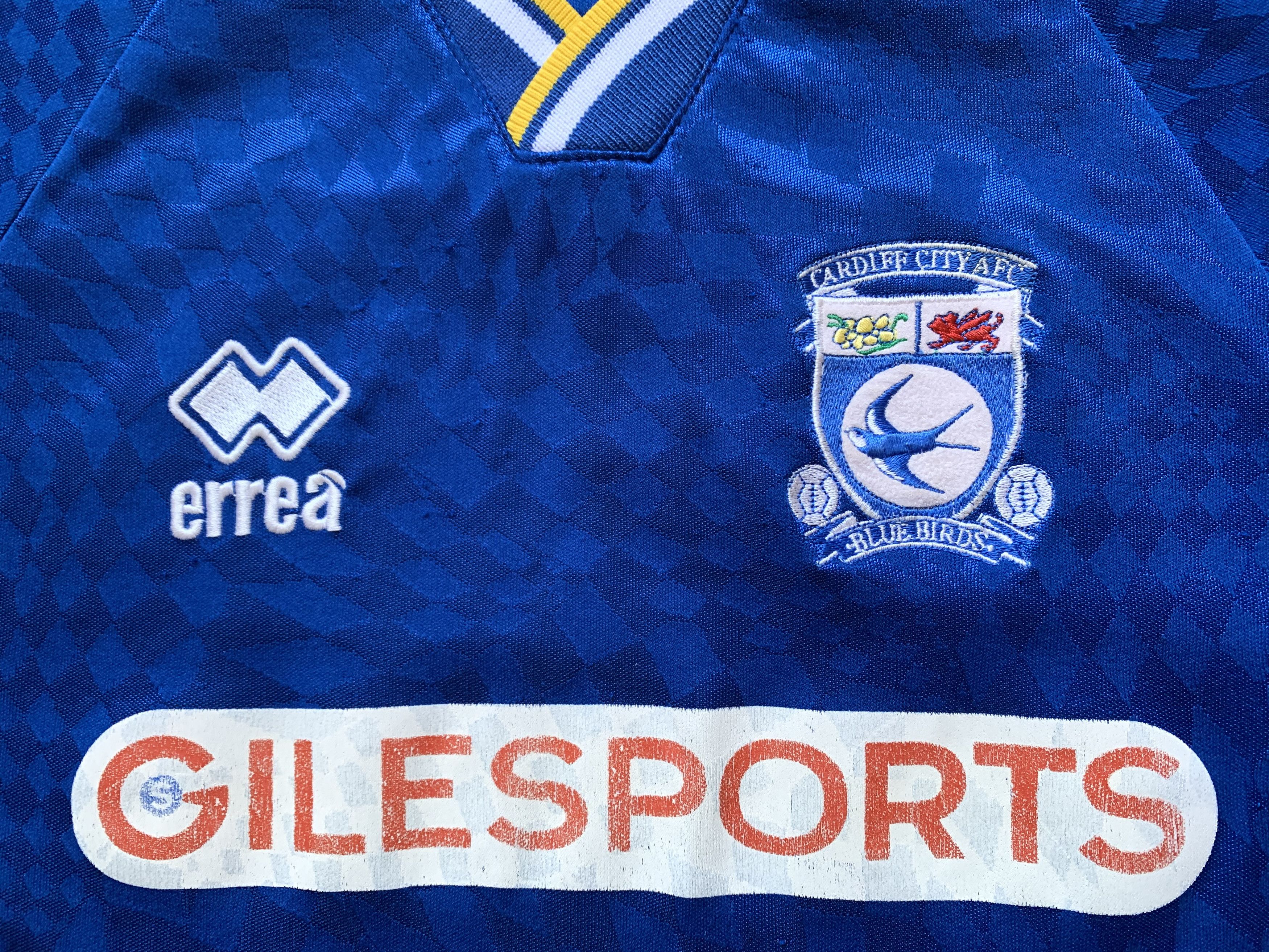 Errea Rare Errea Cardiff City Home Shirt 1997-1998 Size US XXS / EU 40 - 4 Thumbnail