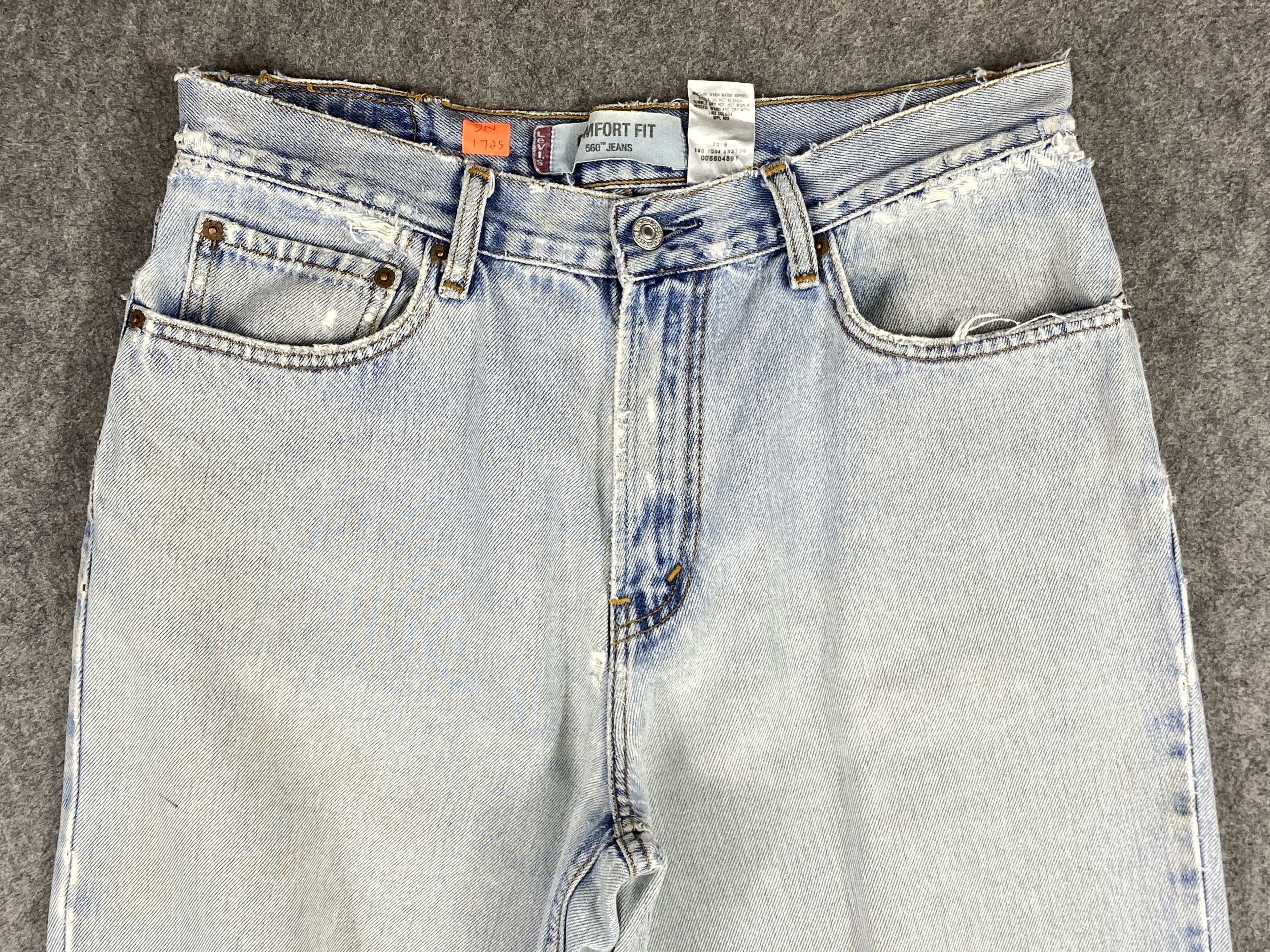 Levi's Light Blue Wash Vintage Levi's 560 33x32.5 Denim -JN1725 Size US 33 - 3 Thumbnail