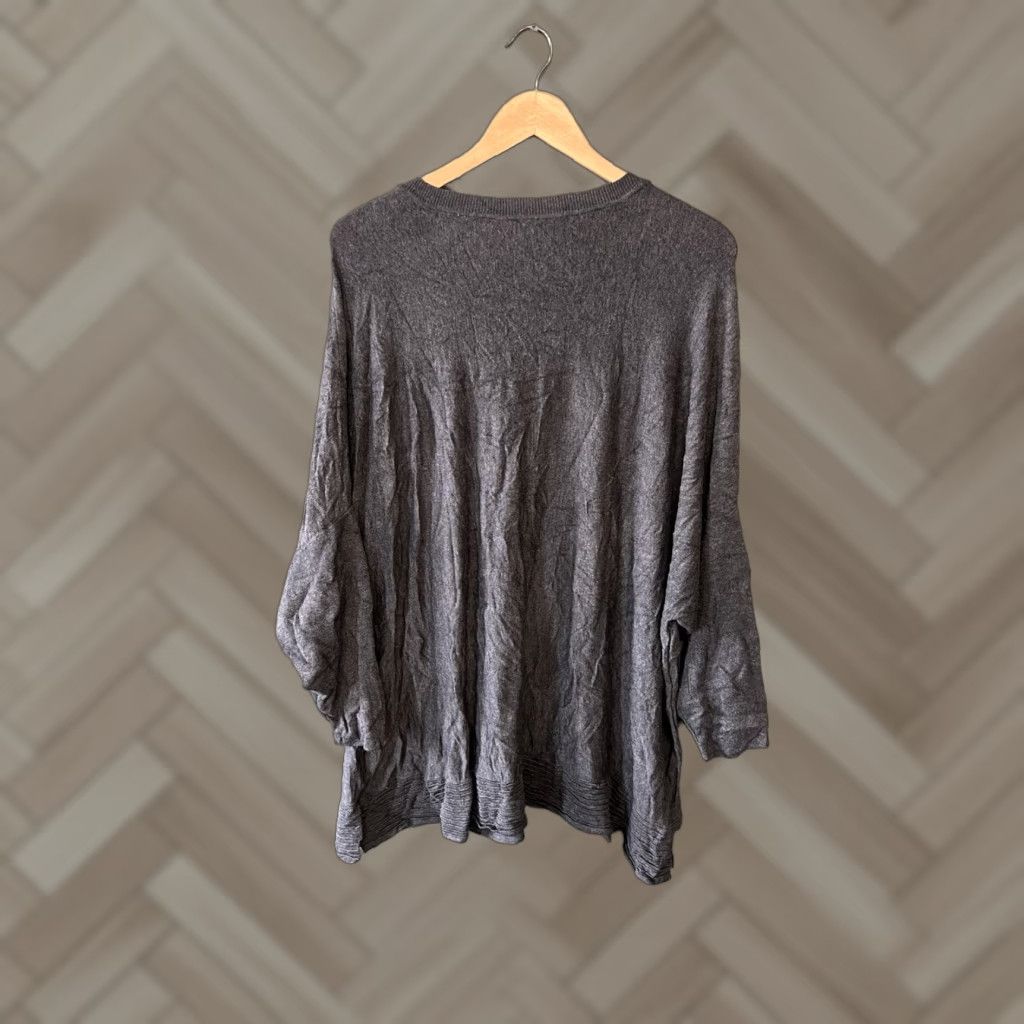 Vintage Marla Wynne Blouse Shirt 3X Plus Womens Gray Viscose Blend Long Sleeve Pullover Knit Lightweight All Seasons Casual, Travel, Party/Cocktail Womens Size XXL / US 16-18 / IT 52-54 - 1 Thumbnail