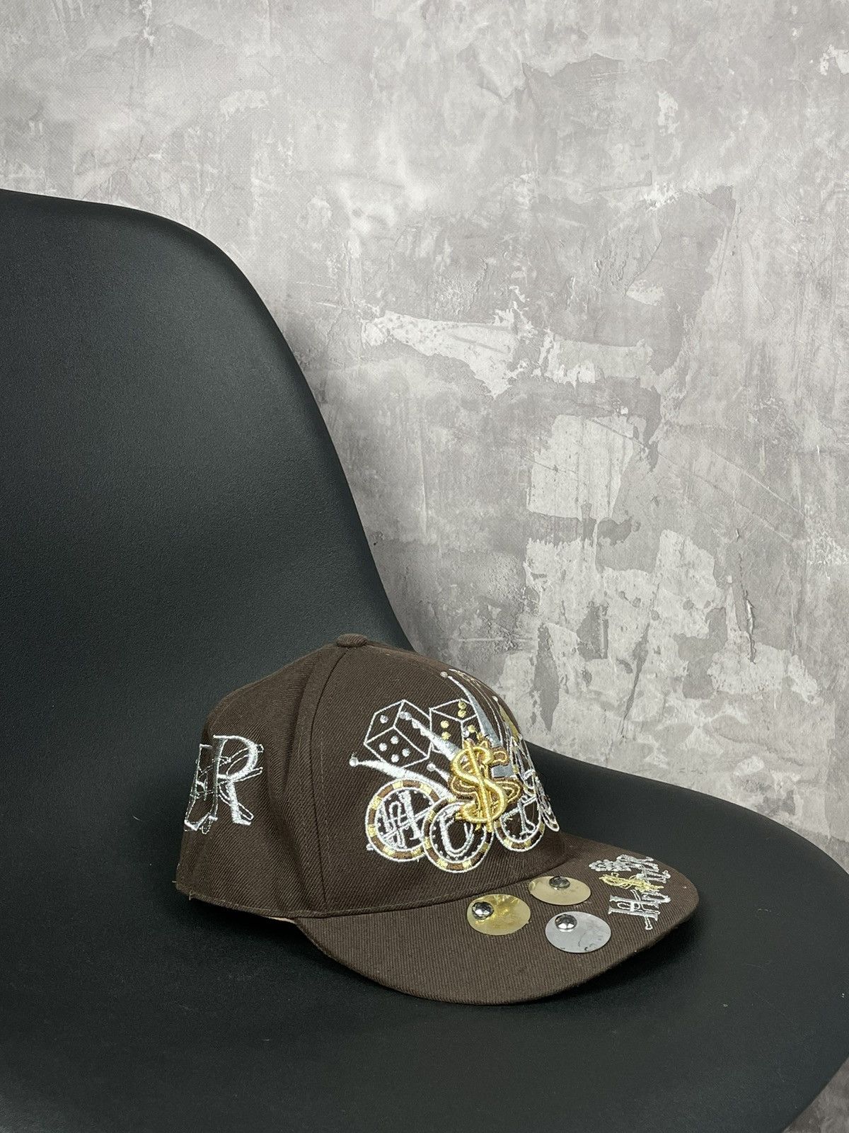 buyselldm | LGB Skull Patch Knit Beanie •Gently Used •Size