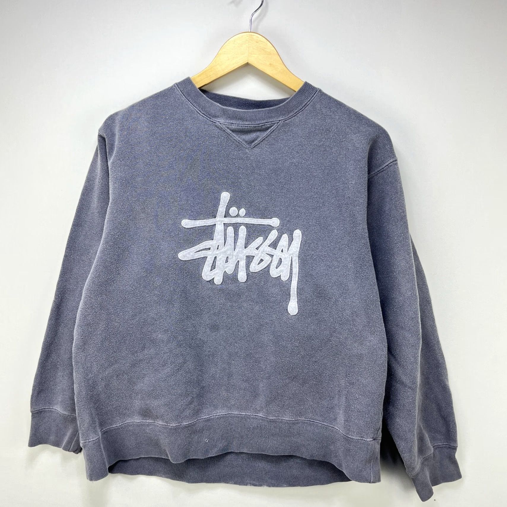 Vintage VINTAGE Stussy Sweatshirt Crew Neck Gray 90s Small Men’s S Crewneck Pullover Size US S / EU 44-46 / 1 - 2 Thumbnail
