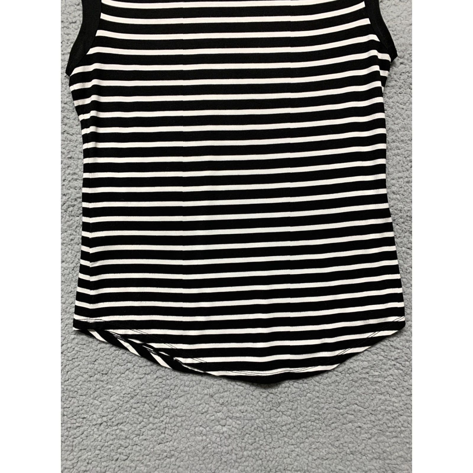 Calvin Klein Calvin Klein Womens XS Sleeveless Top Shirt Pullover Black White Stripes Pocket Shirt Tank Multicolor Casual Basic Classic Colorful 90s? Size XS / US 0-2 / IT 36-38 - 6 Thumbnail