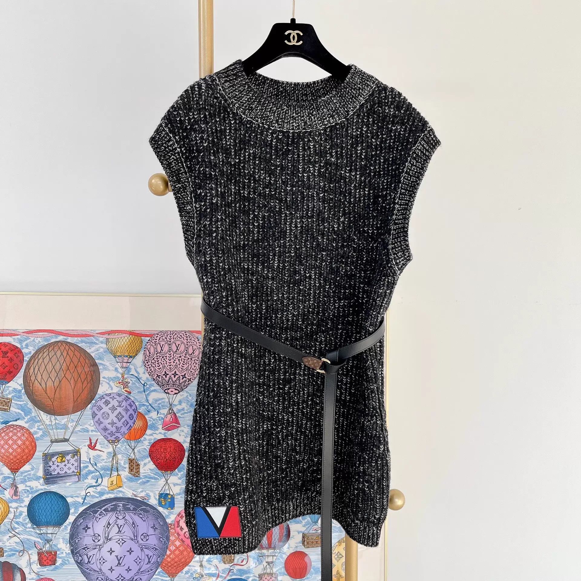 Louis Vuitton LV Gray Knit Cinched XS Runway Dress Size XS / US 0-2 / IT 36-38 - 3 Thumbnail
