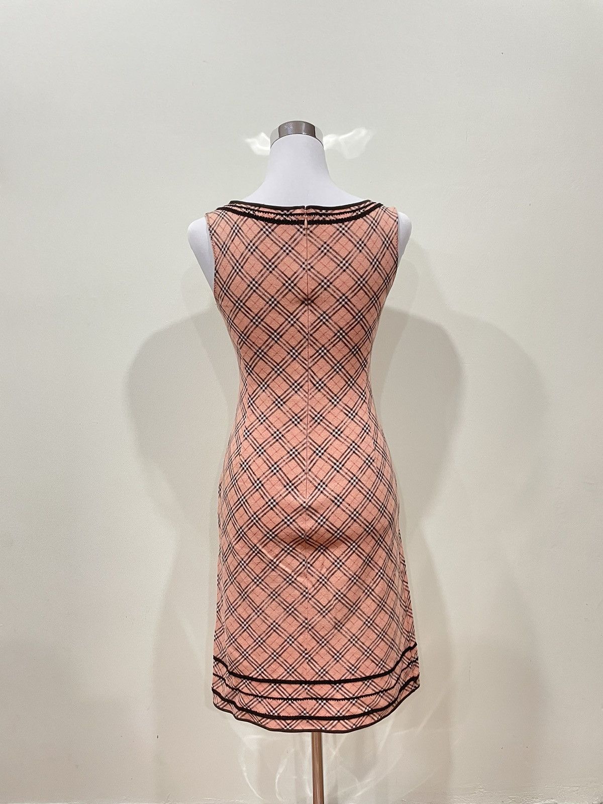 Burberry Burberry Novachek Sleeveless Dress Size M / US 6-8 / IT 42-44 - 2 Thumbnail
