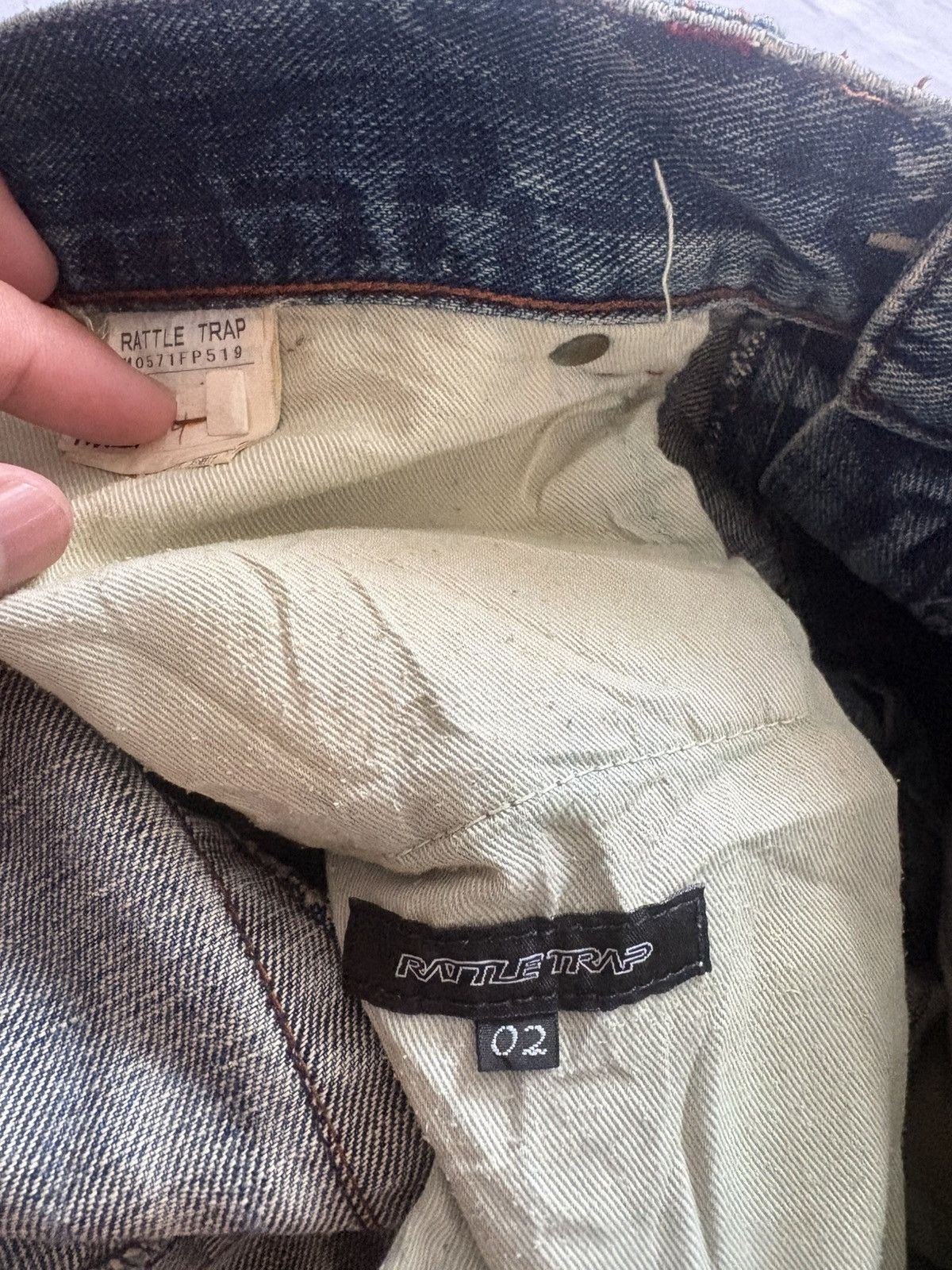 If Six Was Nine RATTLE TRAP DISTRESSED FADED JEANS Size US 31 - 10 Thumbnail