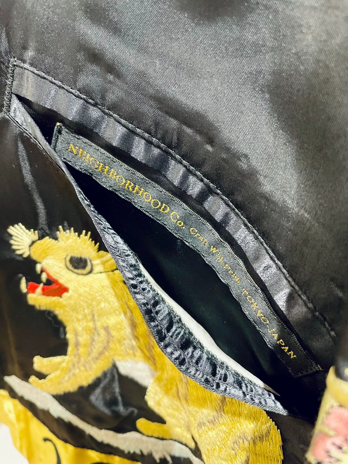 Neighborhood NEIGHBORHOOD 15ss Dragon Tiger Eagle Embroidered Satin Jkt M Size US M / EU 48-50 / 2 - 4 Thumbnail