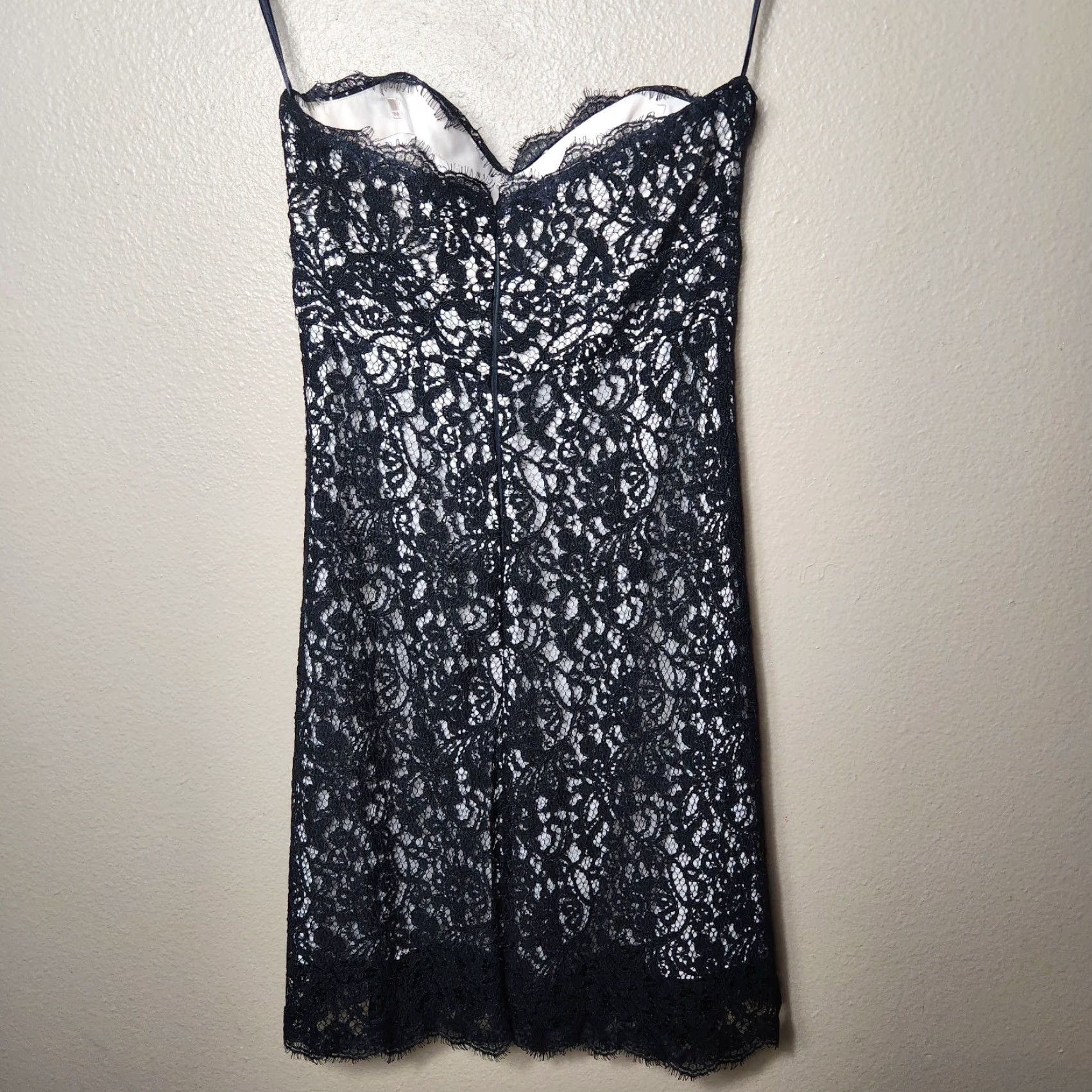 White House Black Market Whbm Womens Black Lace Strapless Above Knee Sheath Cocktail Dress |2| Black Lace Strapless Cocktail Dress Womens 2 Size XS / US 0-2 / IT 36-38 - 4 Thumbnail