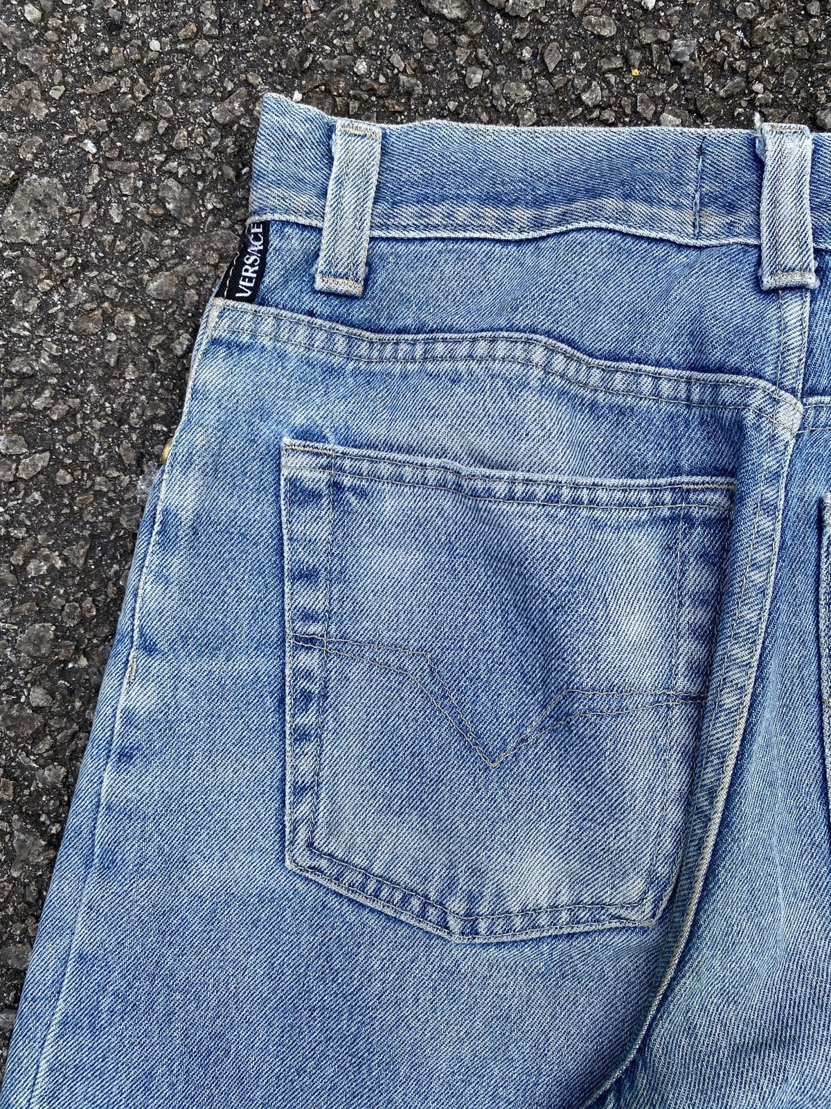 Versace × Versace Jeans Couture × Vintage 1990s - Vintage Versace Jeans Couture Washed Blue Jeans Size US 28 / EU 44 - 13 Thumbnail