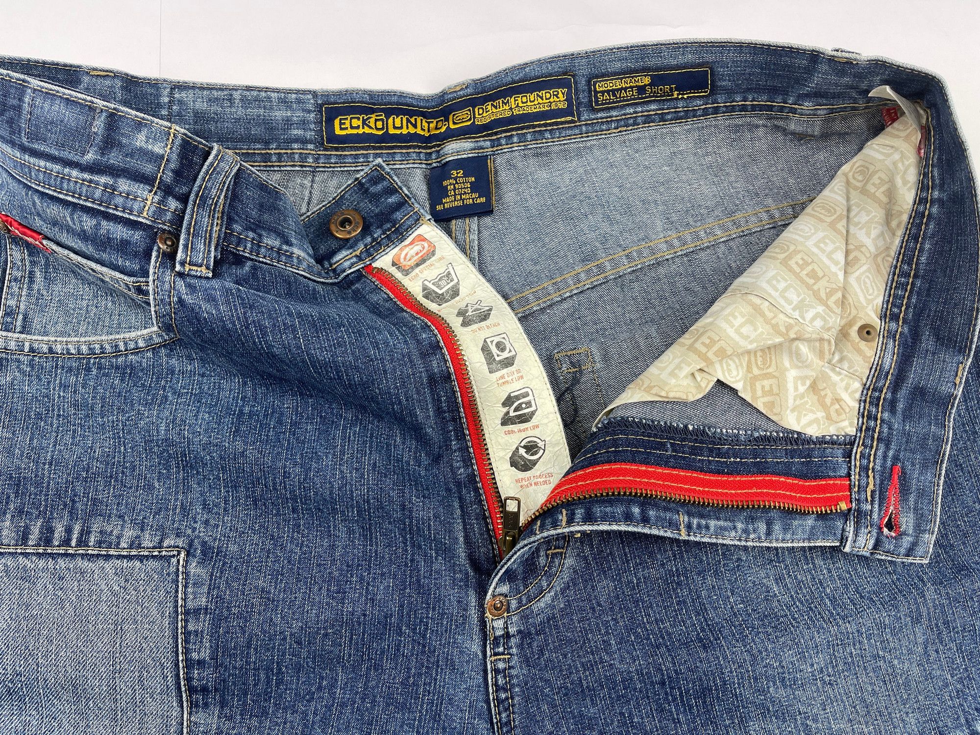 Ecko Unltd. Ecko Unltd shorts, vintage hip hop baggy jeans, 90s size 32 Size US 32 / EU 48 - 10 Thumbnail