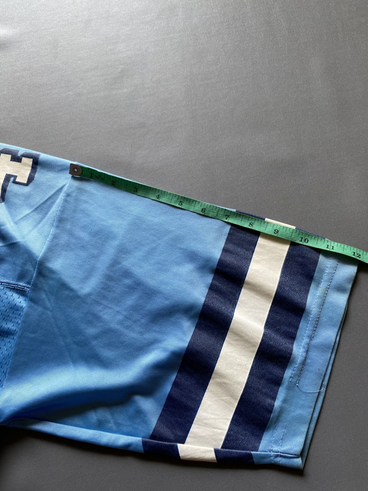Nike Vintage Nike North Carolina Jersey Size US L / EU 52-54 / 3 - 14 Thumbnail