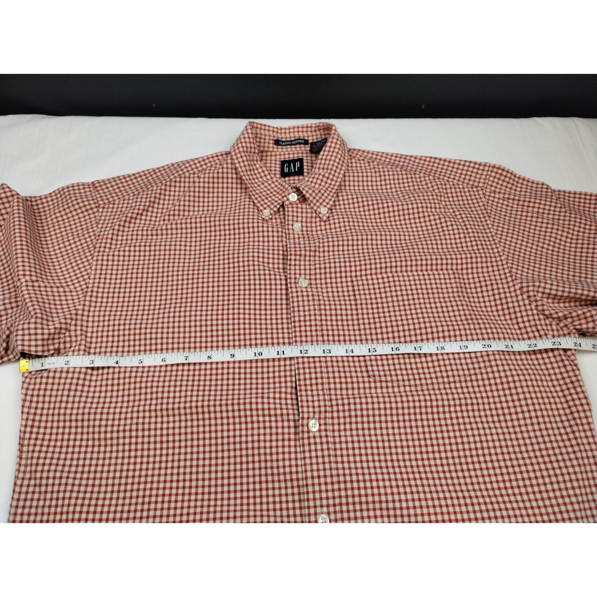 Gap Gap Men's Red Classic Oxford Shirt/Button Size L SKU 3989 Size US L / EU 52-54 / 3 - 7 Thumbnail