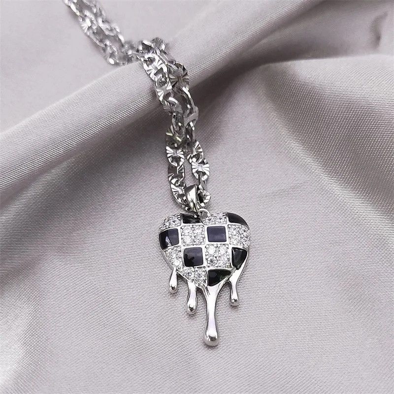 Jewelry Heart Checkerboard Pendant Necklace Size ONE SIZE - 1 Thumbnail