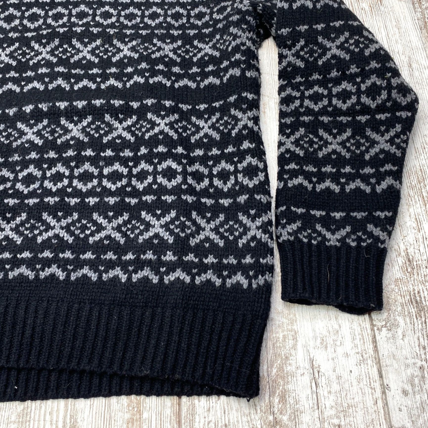 Vintage VINTAGE Refectory Sweater Mens Large Black Lambs Wool Fair Isle Nordic Icelandic 7573 Size US L / EU 52-54 / 3 - 4 Thumbnail