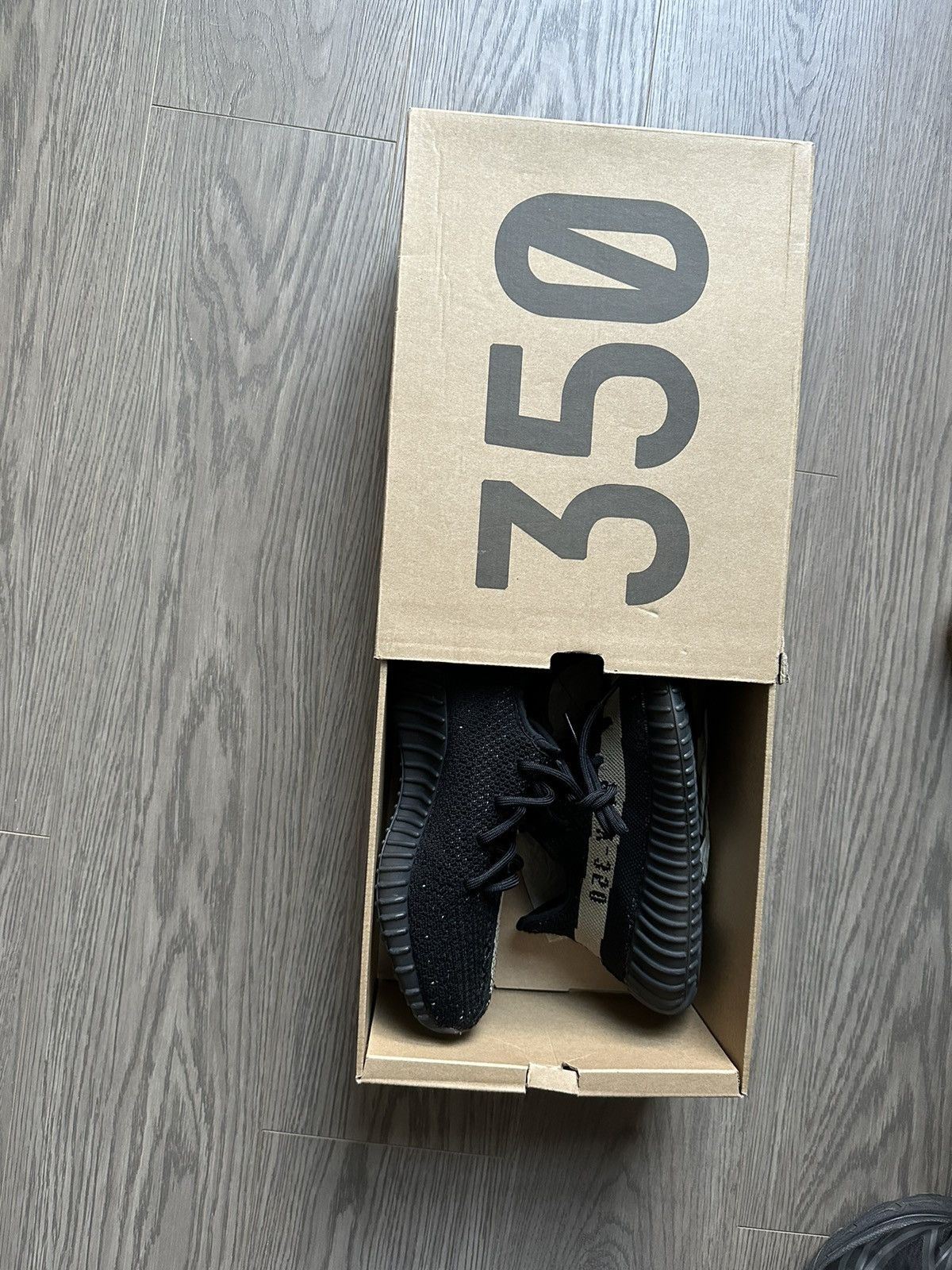 Adidas × Yeezy YEEZY BOOST 350 V2 CORE BLACK GREEN Size US 6 / EU 39 - 9 Thumbnail
