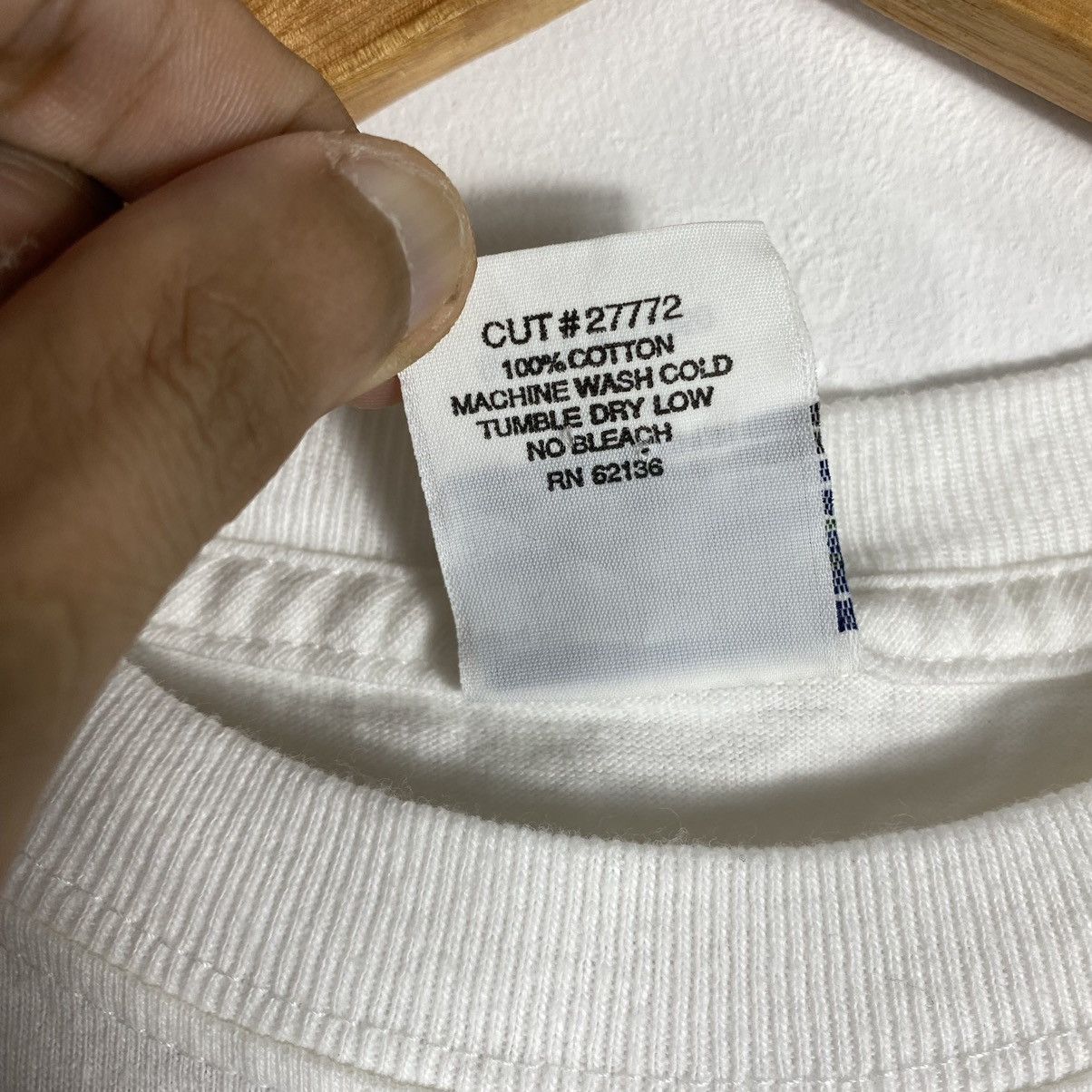 Guess Vintage 90's GUESS SURF Longboards Surfers Graphic Surf Tee Size US L / EU 52-54 / 3 - 9 Thumbnail