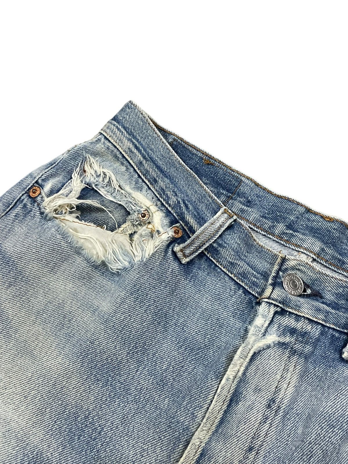 Levi's Vintage Clothing Vintage 90s Levi’s 501 Button Fly Loose Fit Distressed Jeans Size US 31 - 13 Thumbnail