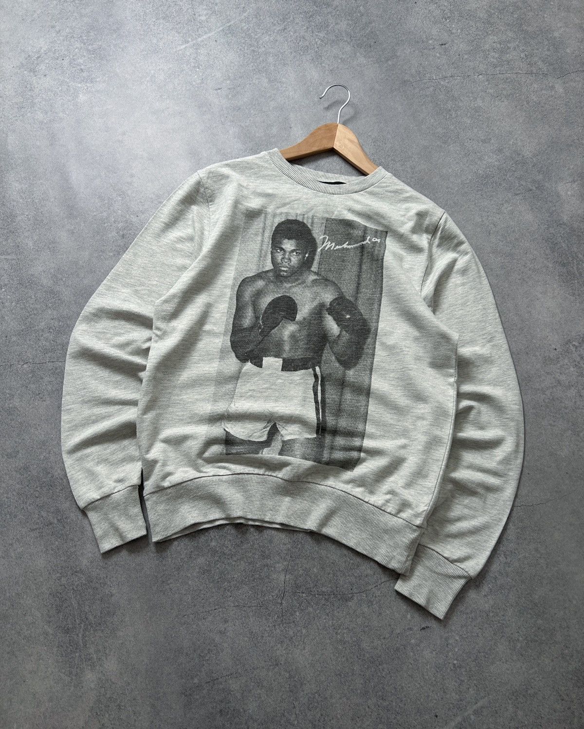 UFC Muhammad Ali big logo sweatshirt grey mens Size US M / EU 48-50 / 2 - 1 Thumbnail
