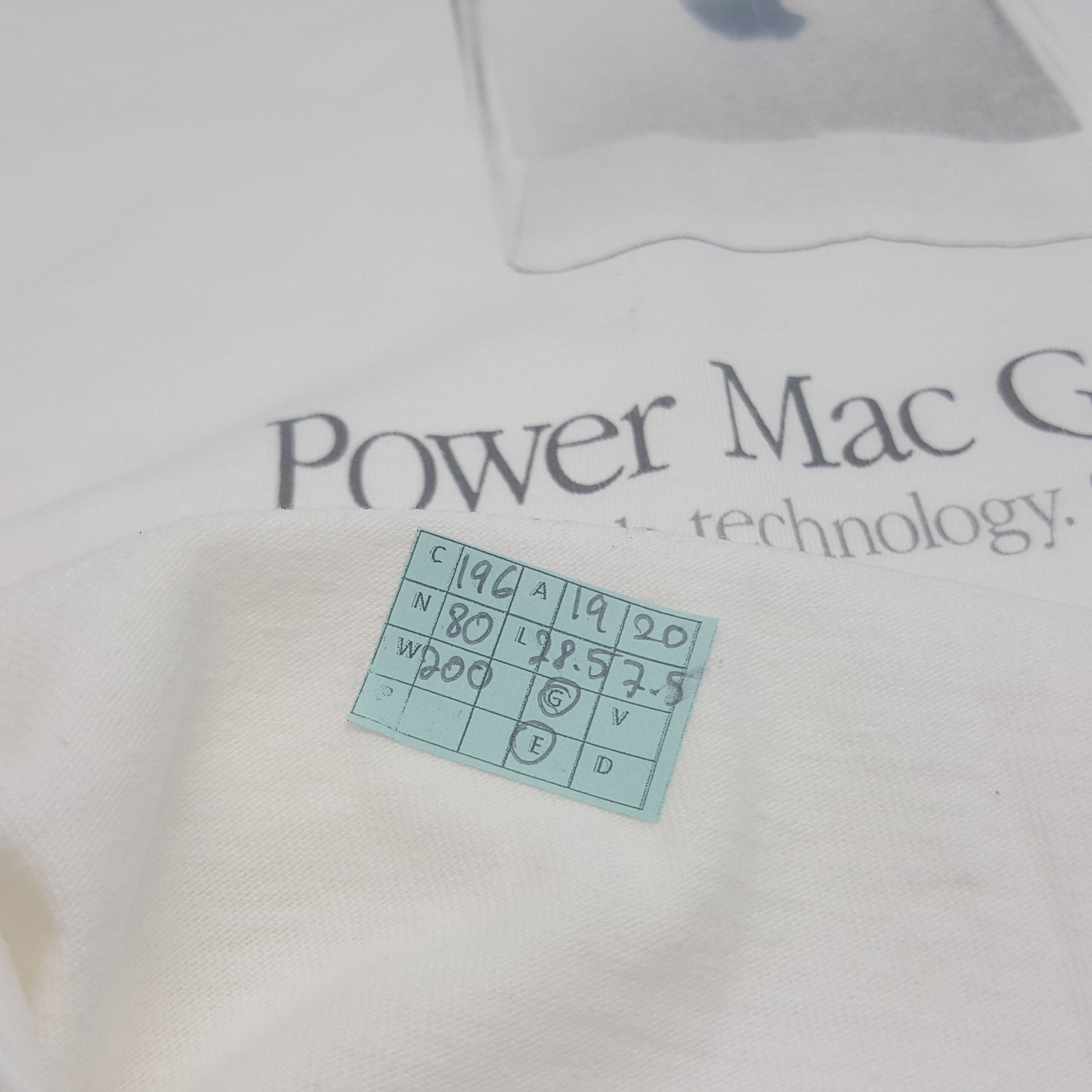 Apple × Vintage Vintage Apple Power Mac G4 Cube T-shirt Size US M / EU 48-50 / 2 - 9 Thumbnail