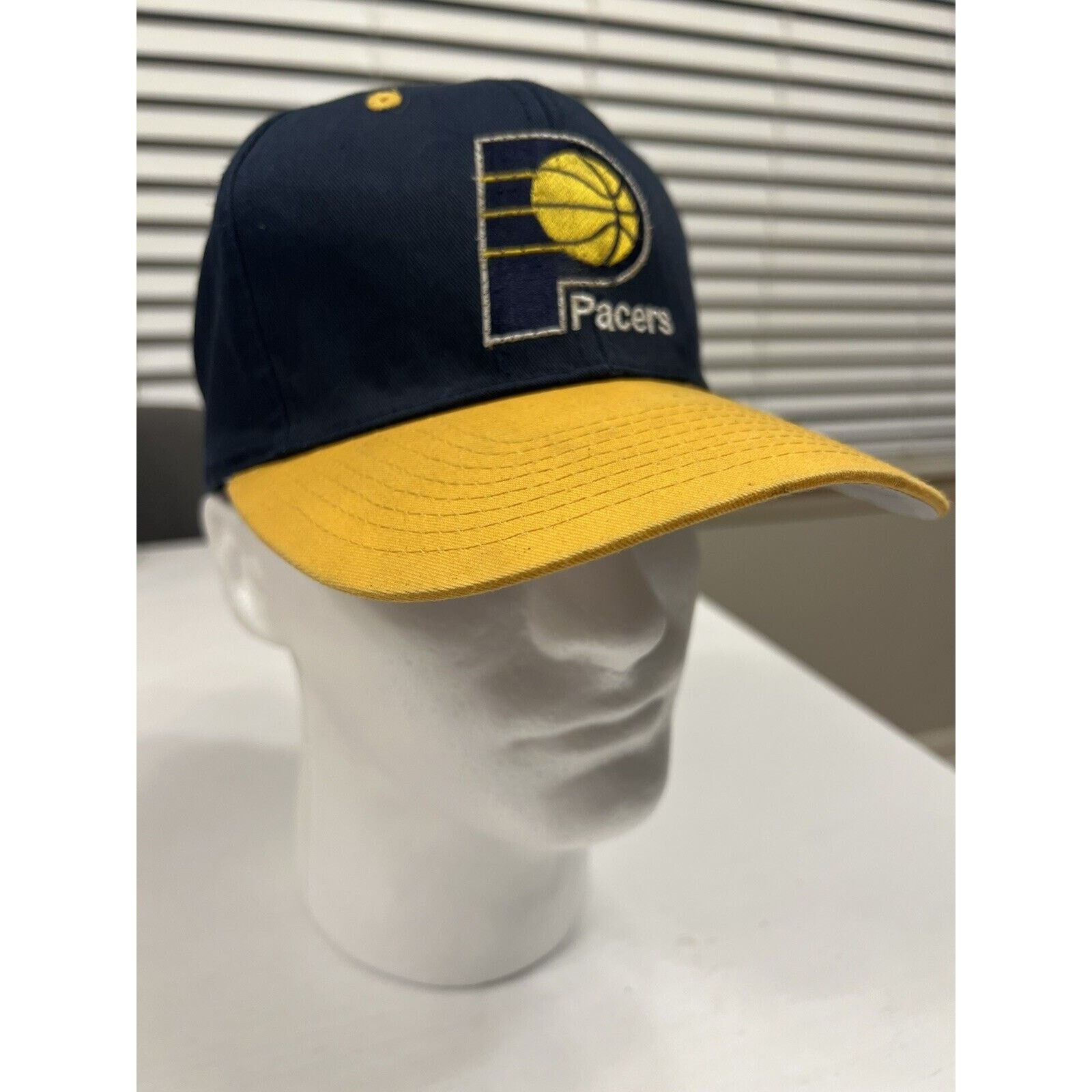 NBA Indiana Pacers Strapback Hat Blue Embroidered 90s NBA Blue Size ONE SIZE - 1 Thumbnail