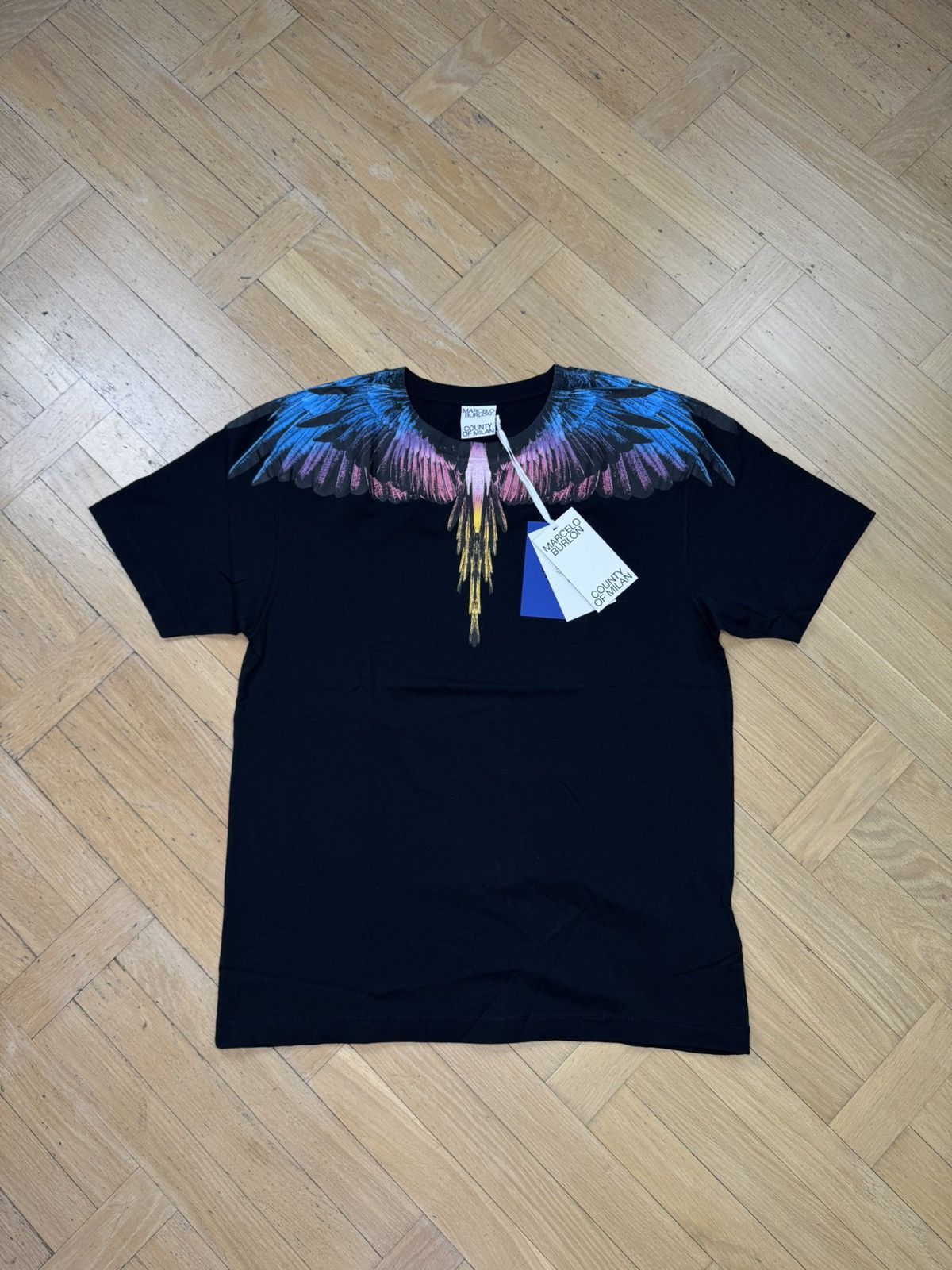 Marcelo Burlon MARCELO BURLON WING BLUE PINK BLACK TEE Size US L / EU 52-54 / 3 - 1 Thumbnail