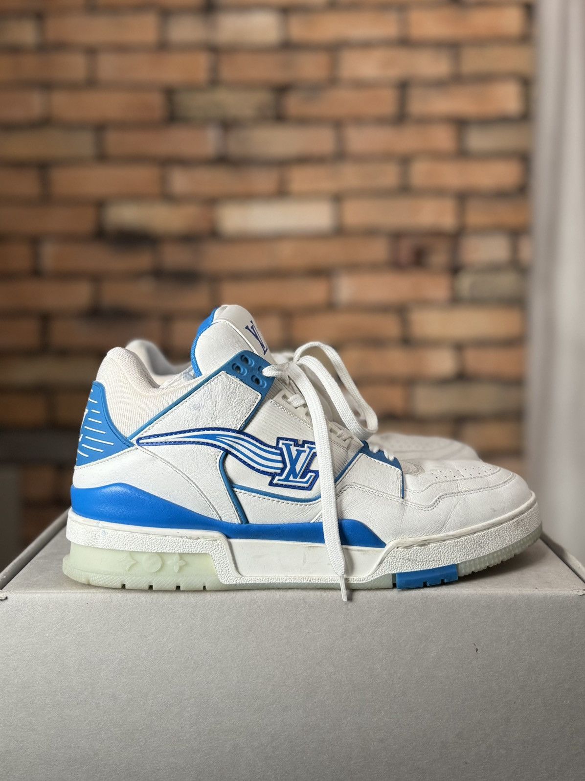 Louis Vuitton SS19 AZUR BLUE TRAINER LOW WHITE SNEAKERS LOGO MONOGRAM Size US 10 / EU 43 - 1 Thumbnail