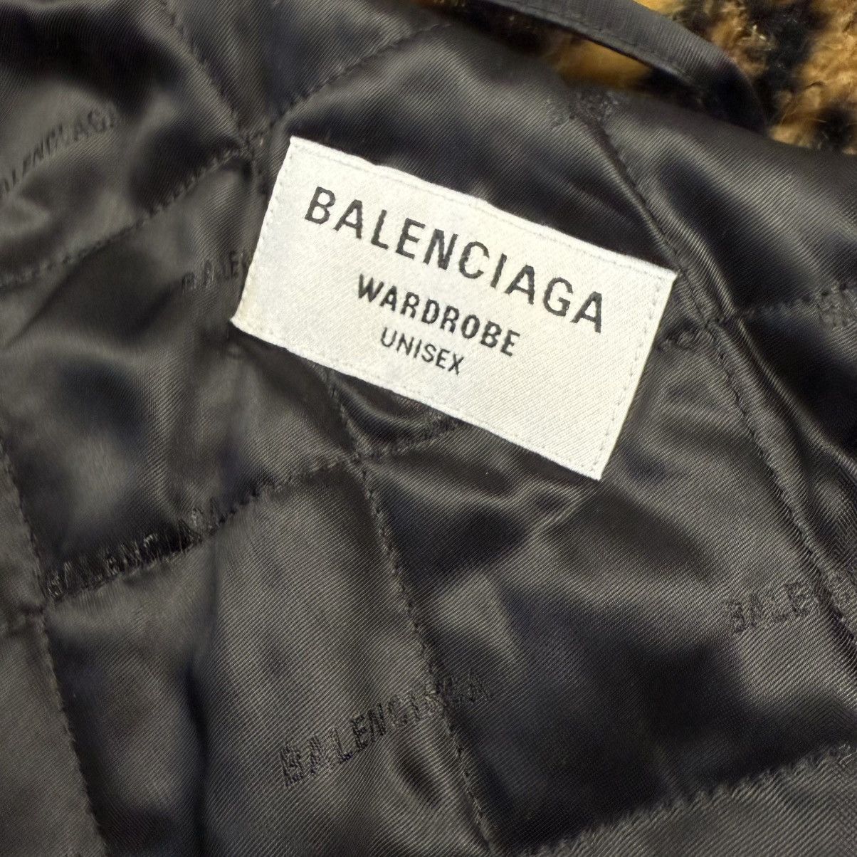 Balenciaga BALENCIAGA Oversized Leopard-Print Faux Fur Jacket Size US L / EU 52-54 / 3 - 3 Thumbnail
