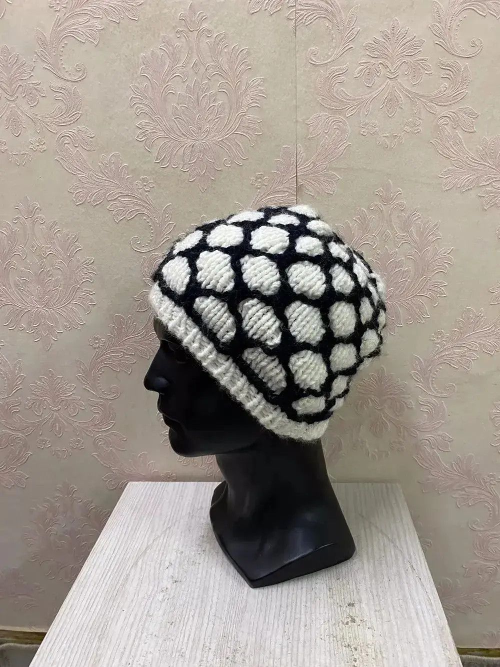 Japanese Brand Rare Design Japanese Brand Beanie Hat Size ONE SIZE - 2 Thumbnail