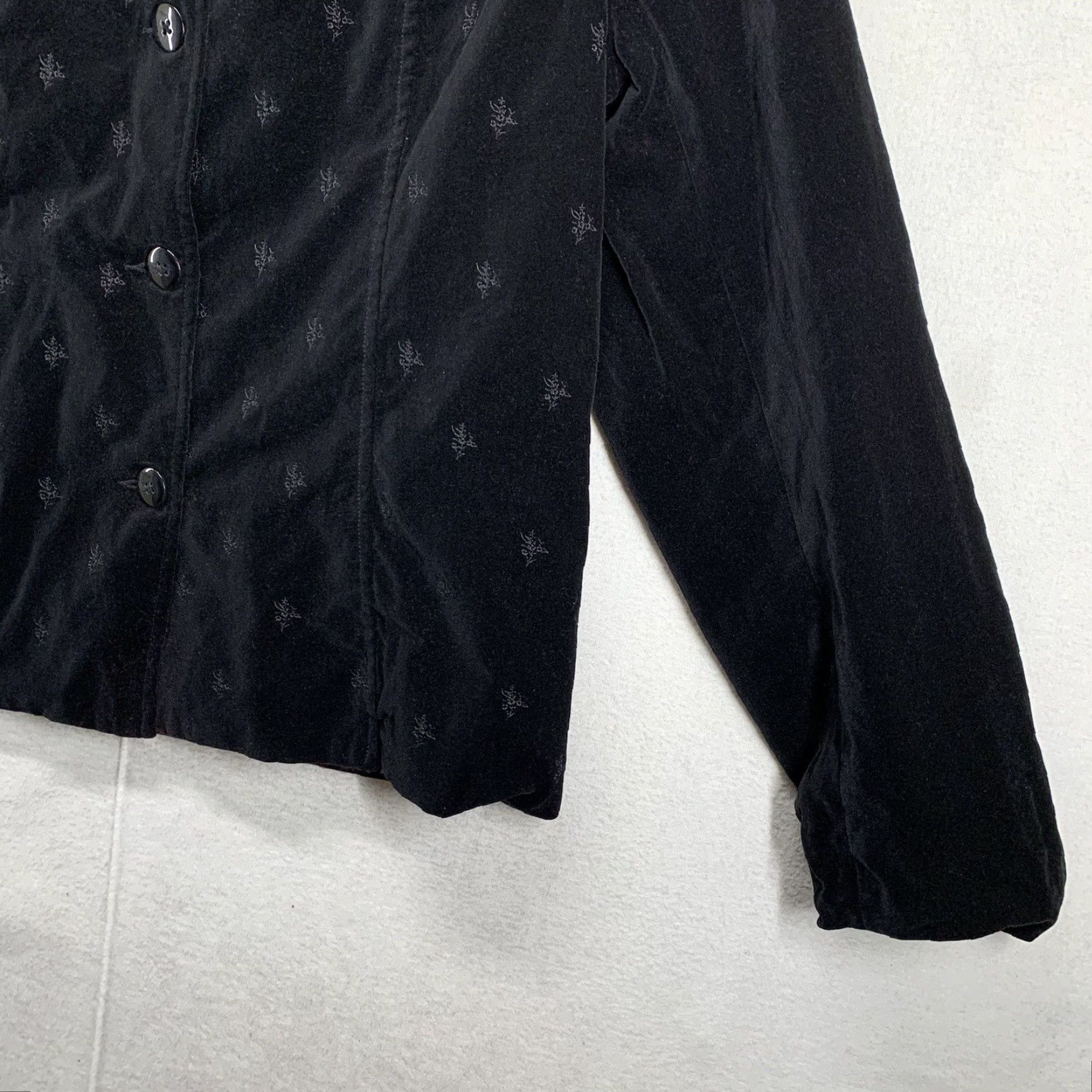 Van Heusen Van Heusen Velvet Jacket Women’s Size 12 Black Floral Embroidered Lined Button Closure Gothic Dark Academia 80s 90s Womens Size XL / US 12-14 / IT 48-50 - 3 Thumbnail