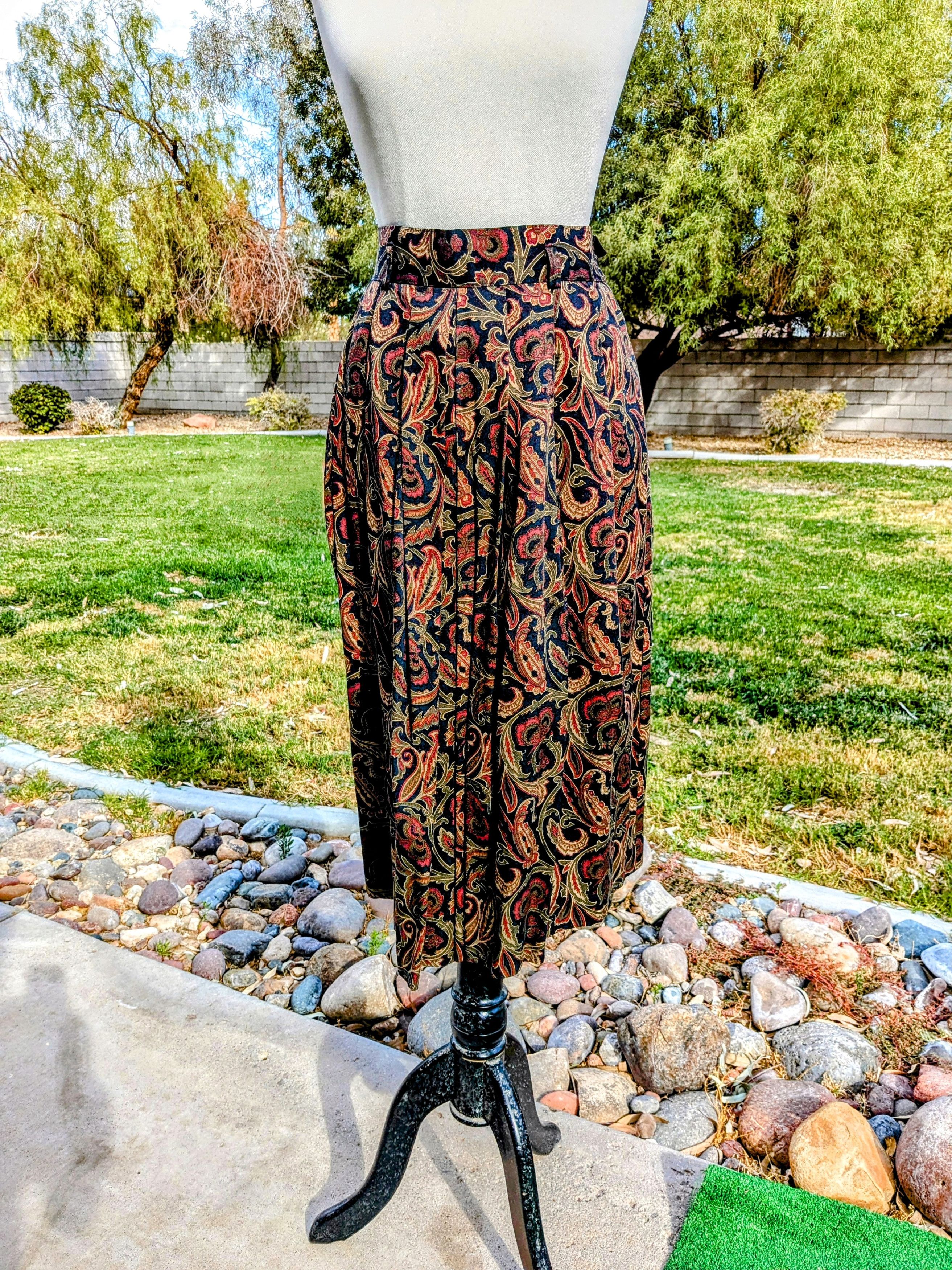 Vintage Vintage Japanese Petite Pleated Paisley Retro Maxi Skirt Size 27" / US 4 / IT 40 - 2 Thumbnail