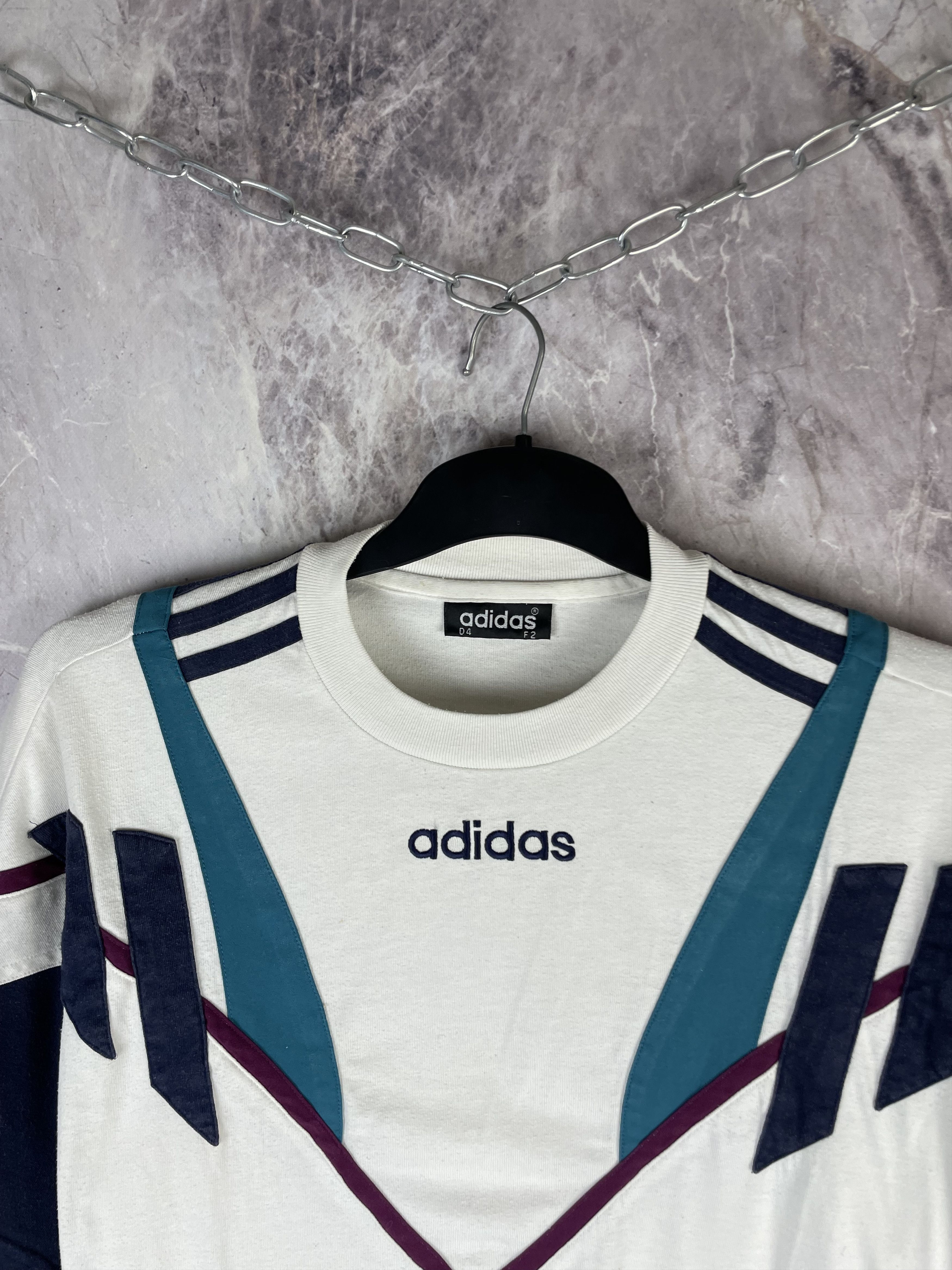 Adidas Vintage Adidas Tee 90s Size US S / EU 44-46 / 1 - 3 Thumbnail