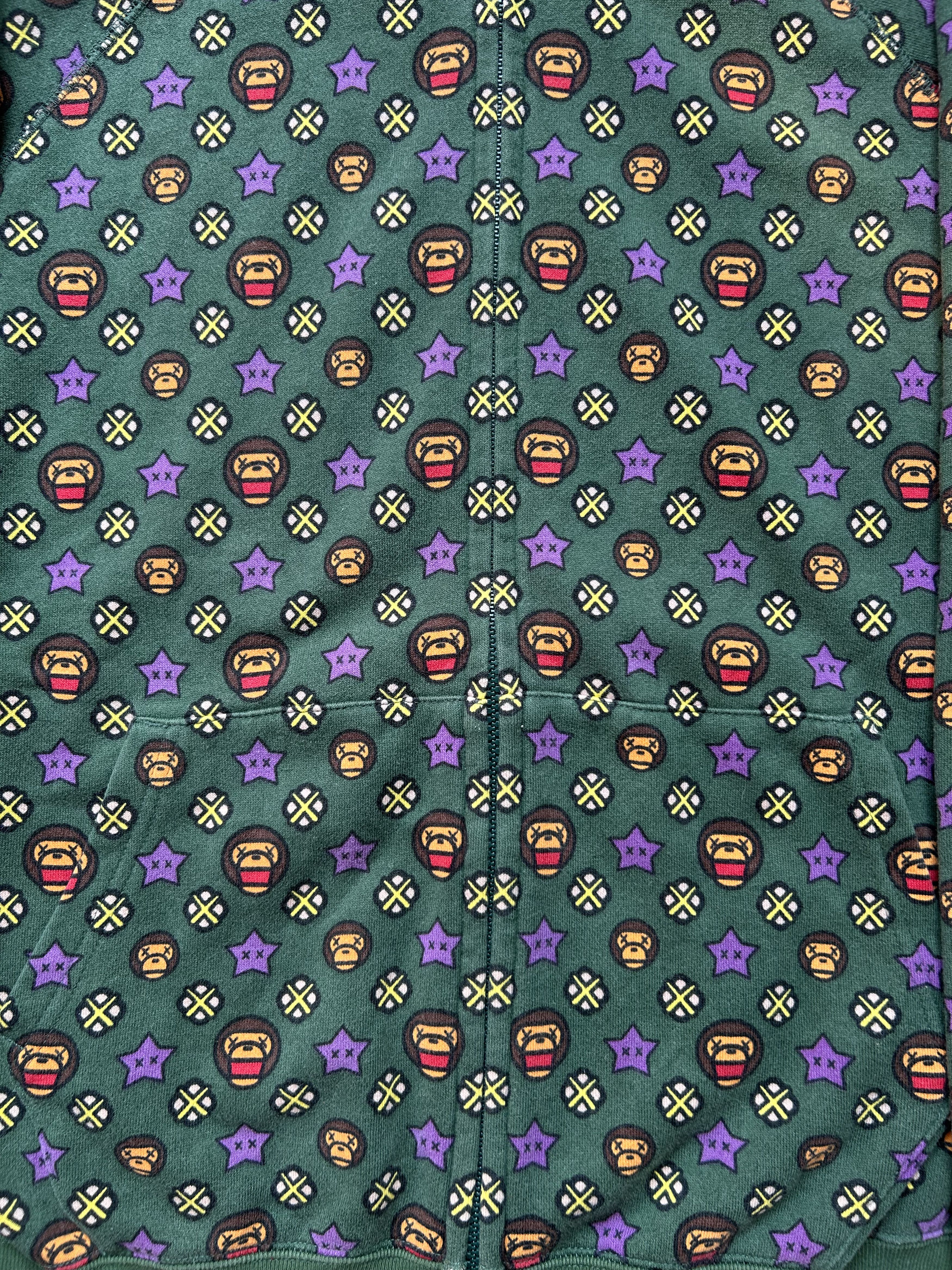 Bape 2005 Bape x Kaws Green Baby Milo Monogram Full Zip Hoodie Size US M / EU 48-50 / 2 - 2 Thumbnail