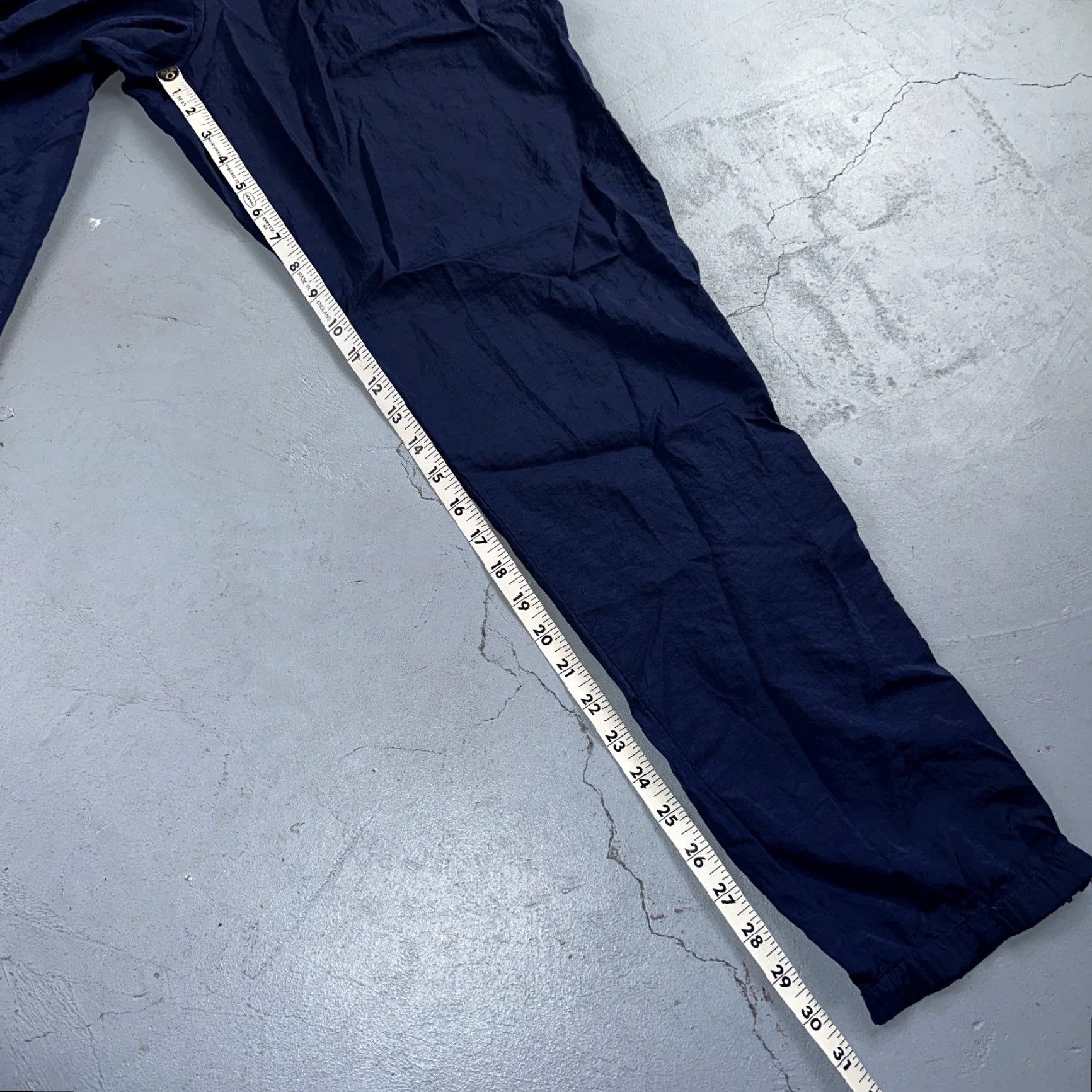 Nike VINTAGE Nike 90s Windbreaker Track Pants Navy S Mens Zip Nylon Unlined Size US 29 - 6 Thumbnail
