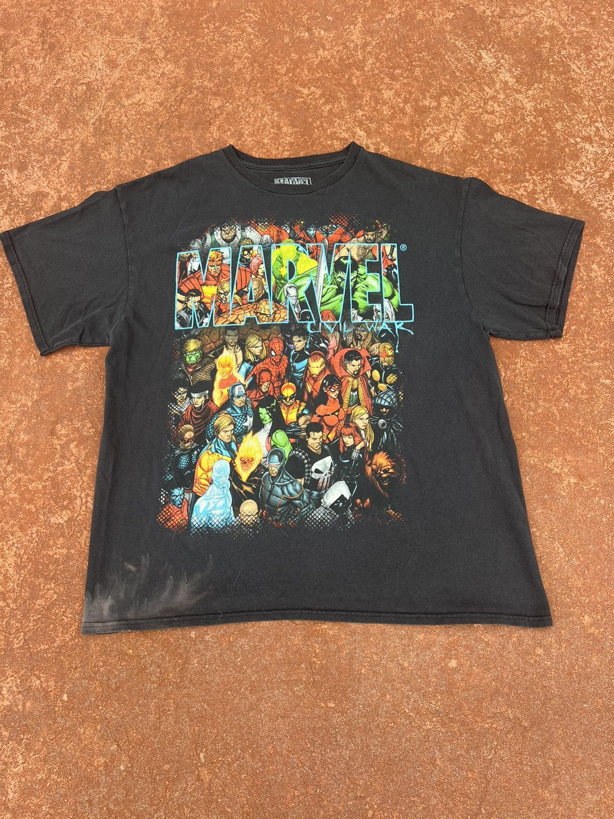Marvel Comics Vintage Y2K Faded Marvel Civil War Superhero AOP Tee Size US XL / EU 56 / 4 - 1 Thumbnail