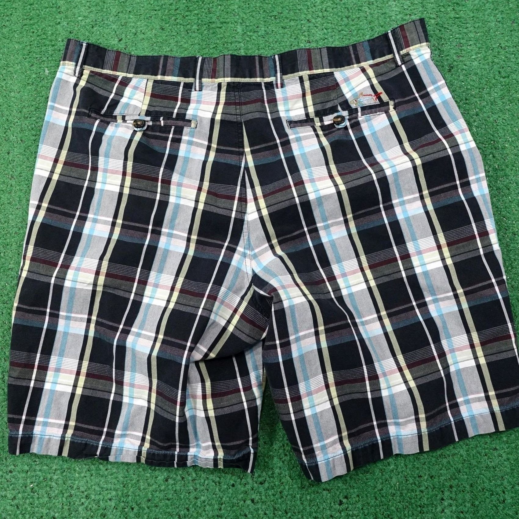 Vintage Greg Norman Shorts Mens 38 Black Plaid Cotton Bermuda Pockets Front 9 Inseam Size US 38 / EU 54 - 3 Thumbnail