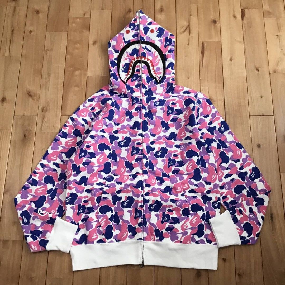 Bape 2024 🔥GUANGZHOU Store Camo🔥 BAPE shark full zip hoodie APE Size US L / EU 52-54 / 3 - 1 Thumbnail