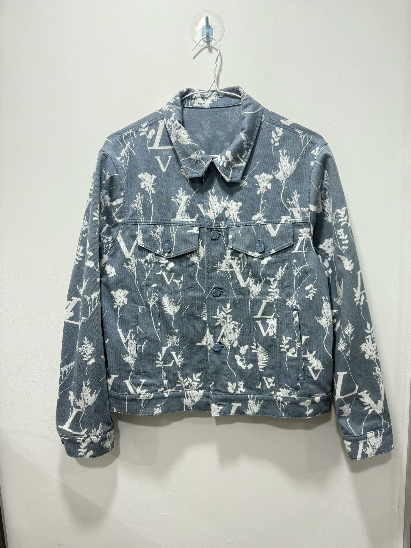 Louis Vuitton Louis Vuitton Men's Floral Denim Jacket Size US M / EU 48-50 / 2 - 1 Thumbnail