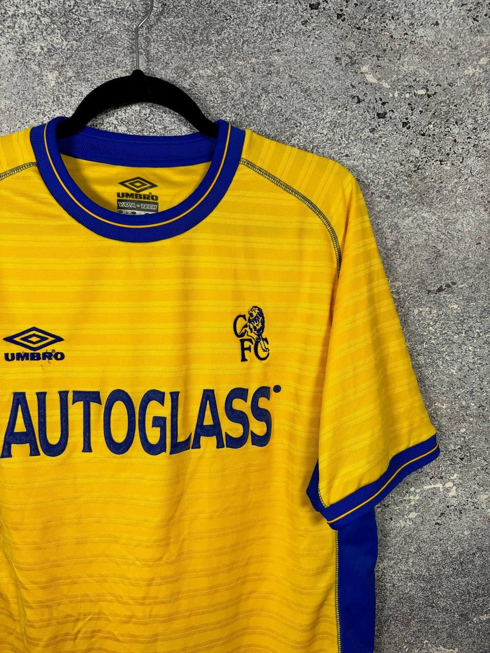 Umbro Vintage Chelsea 2000/02 Umbro Third Soccer Jersey Large Size US L / EU 52-54 / 3 - 2 Thumbnail